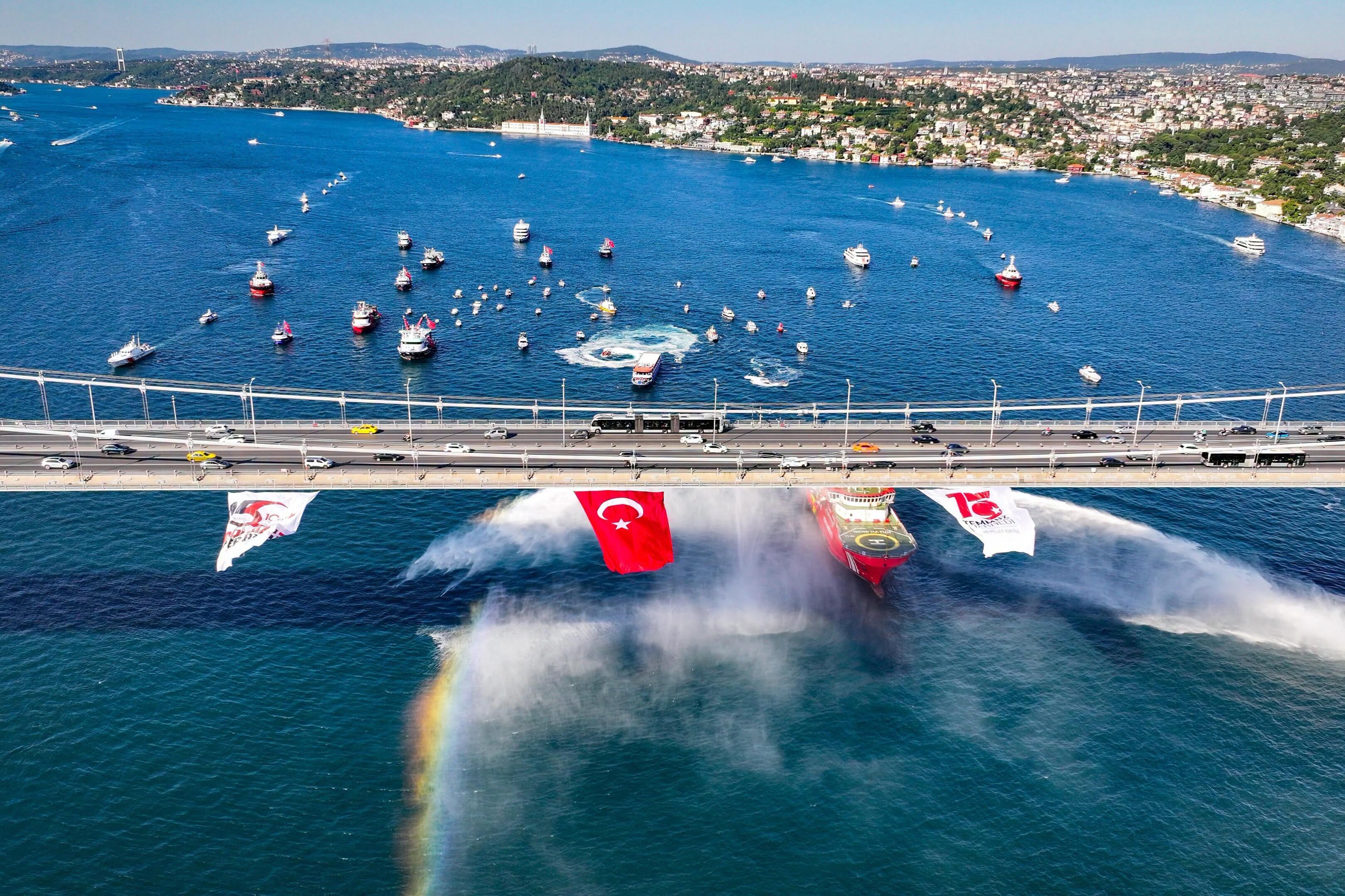 İstanbul Boğazı’nda 15 Temmuz İçin 253 Tekneli Kortej6