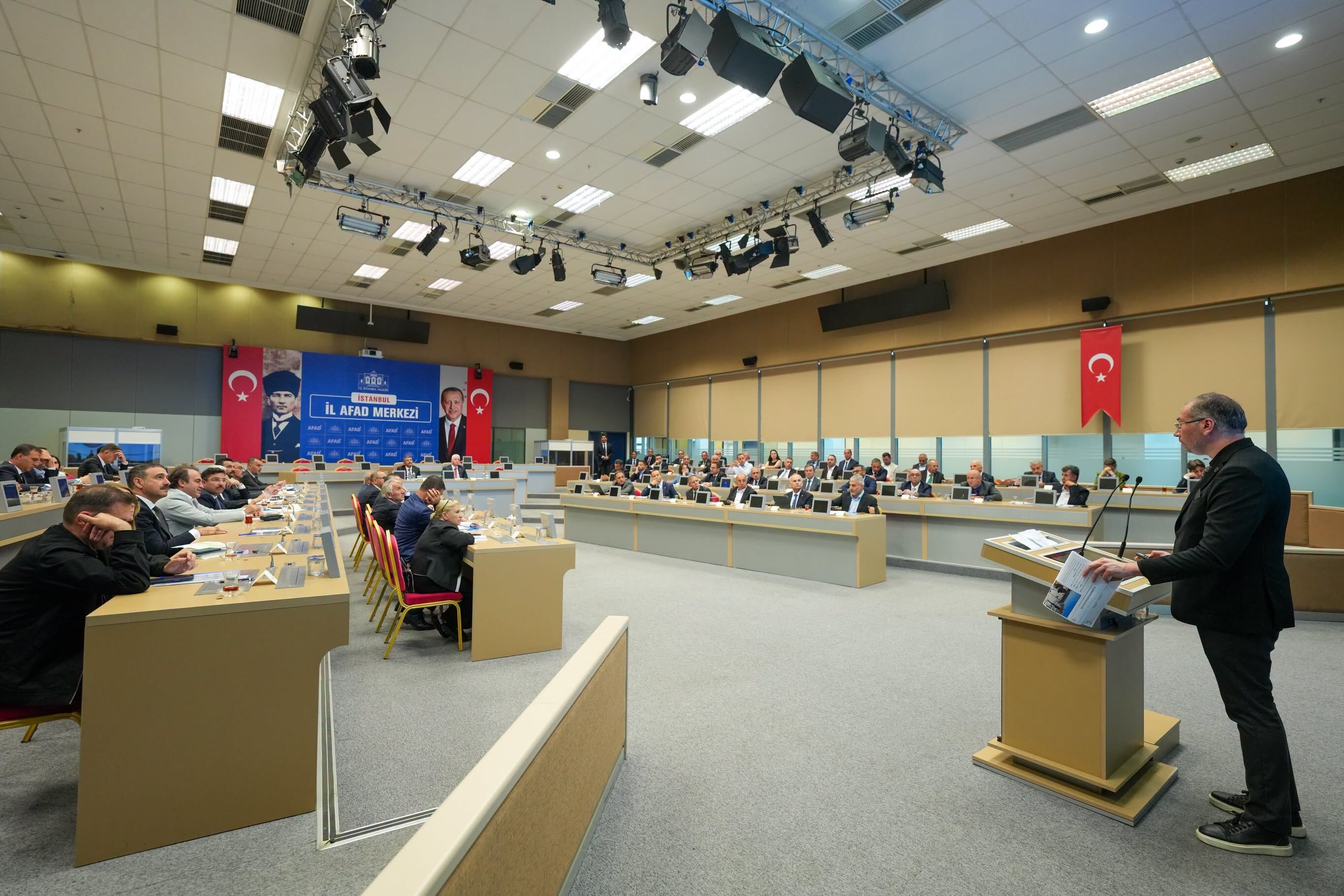 İstanbul’da Sokak Hayvanları İçin Kritik Toplantı3