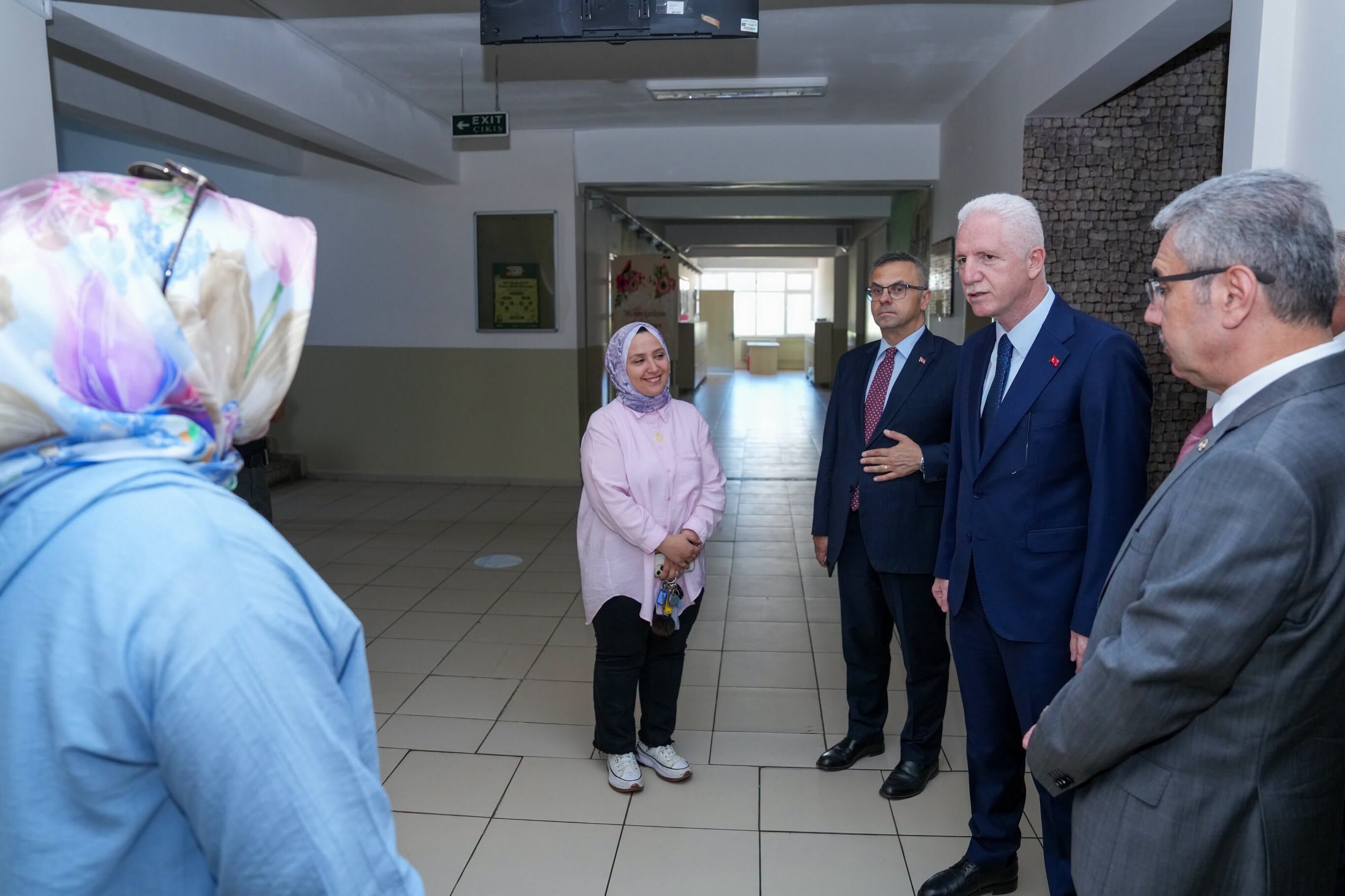 İstanbul’da Vali Gül Yurt Projesini Yerinde İnceledi3