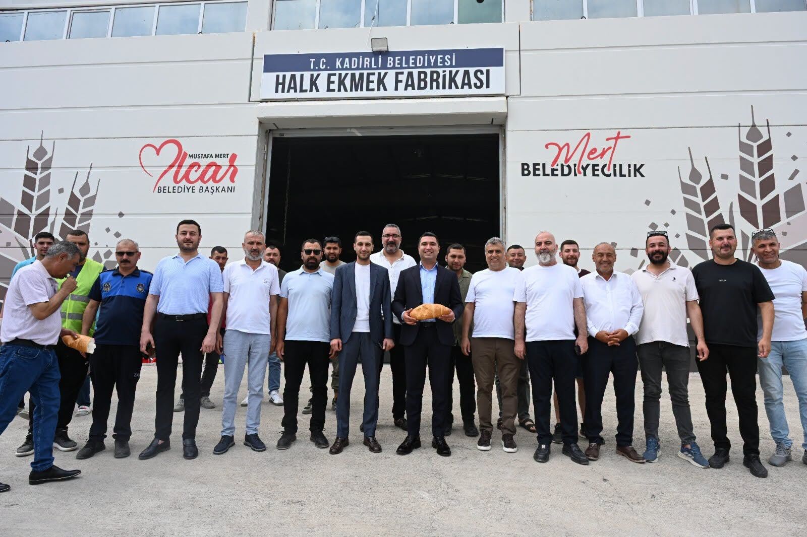Kadirli Belediyesi Halk Ekmek Fabrikası Üretime Başladı (1)