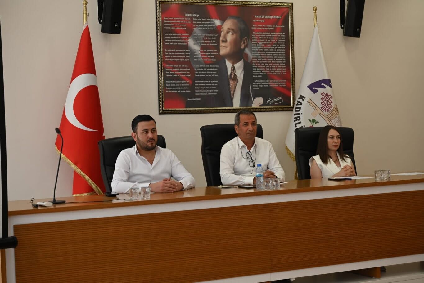Kadirli Belediyesi Olağanüstü Meclis Toplantısı Yapıldı2
