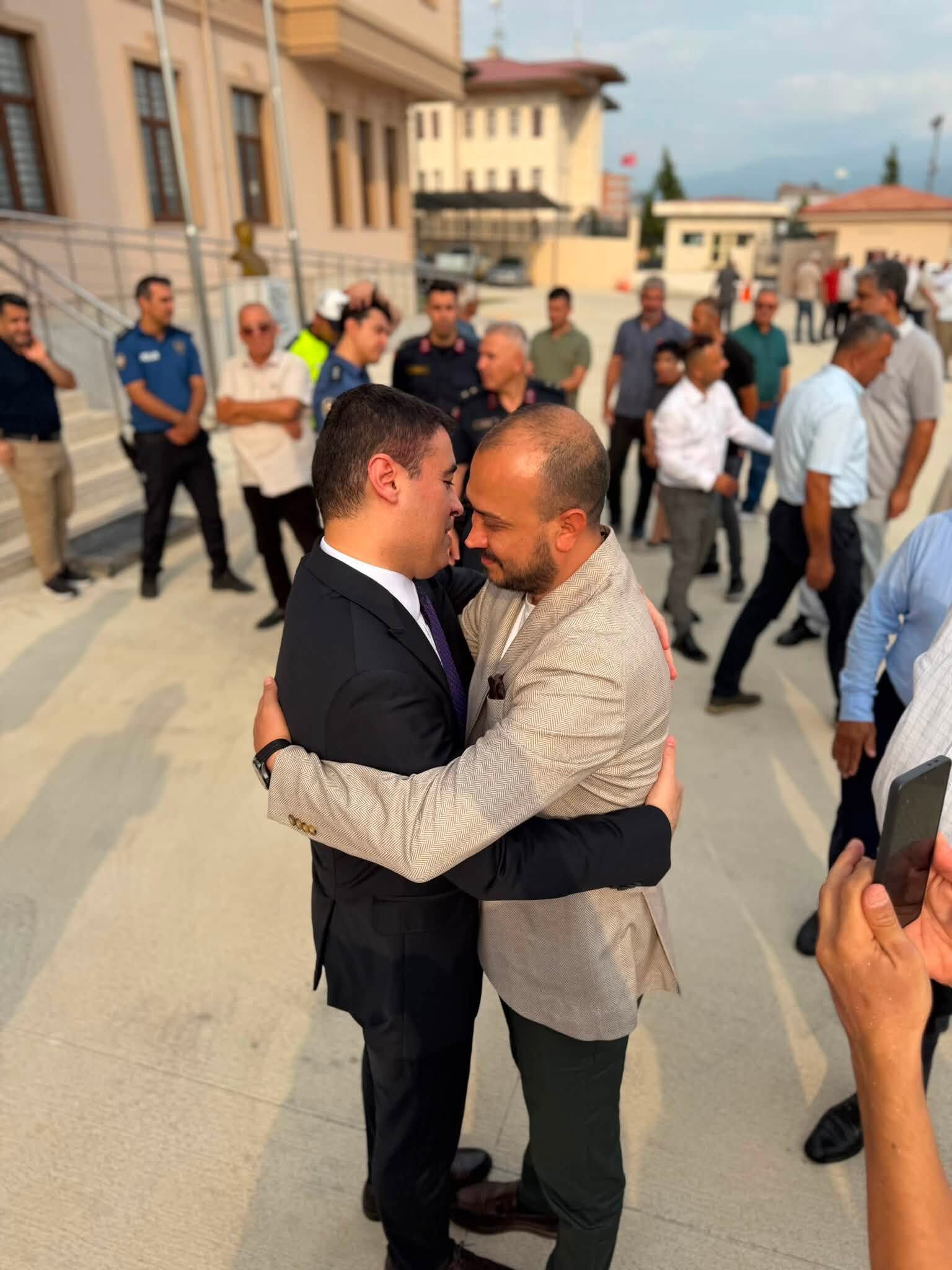Kaymakam Volkan Özer'e Duygusal Uğurlama (5)