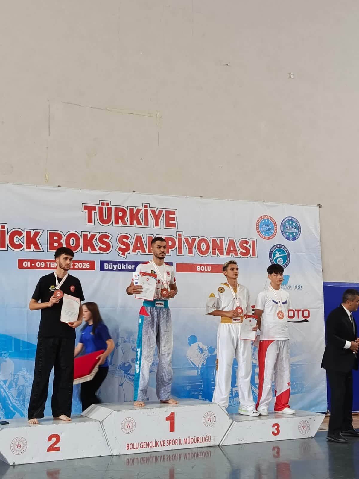 Kick Boks2
