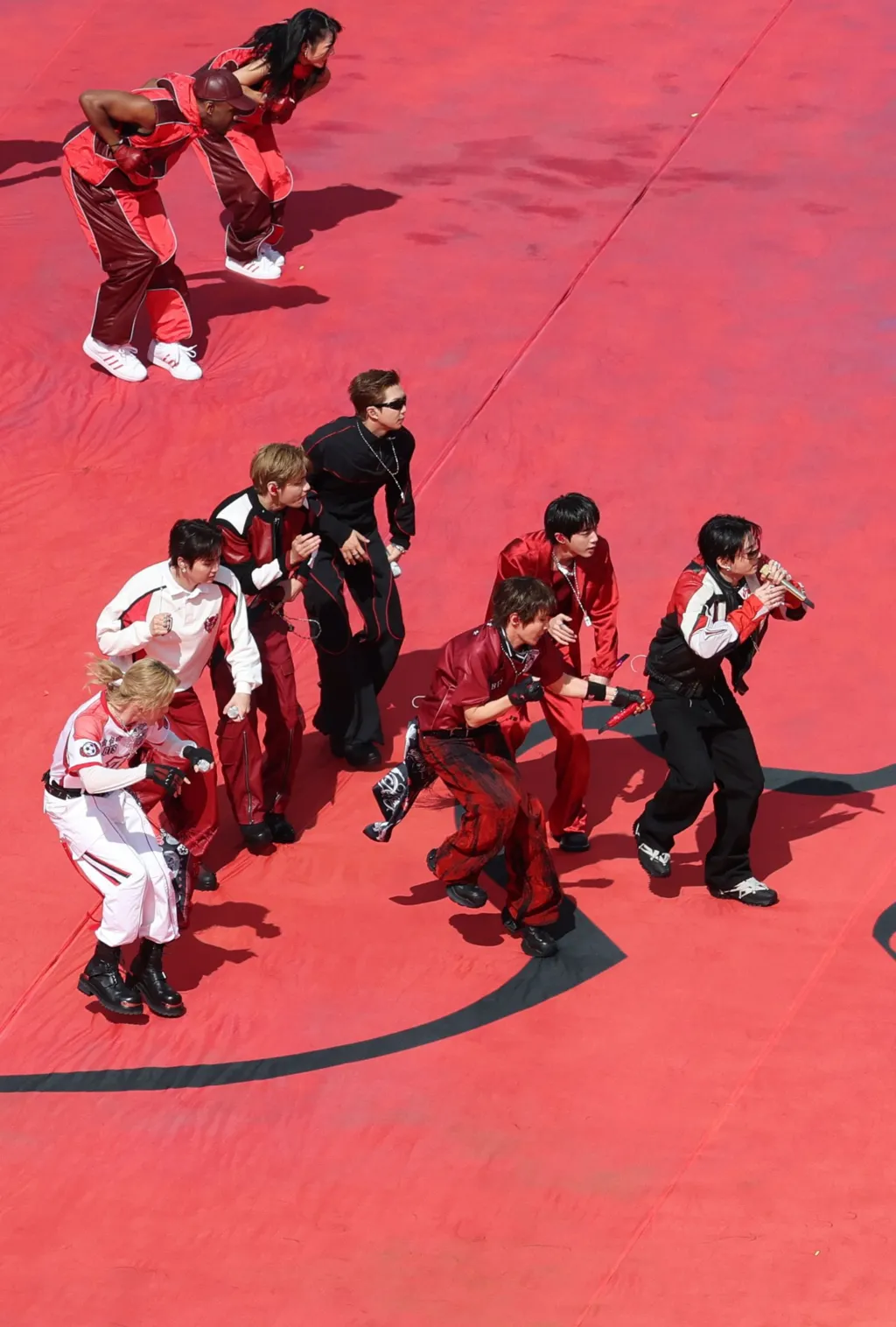 Madonna, Bts, Shakira Ve Justin Bieber Aynı Sahnede 4