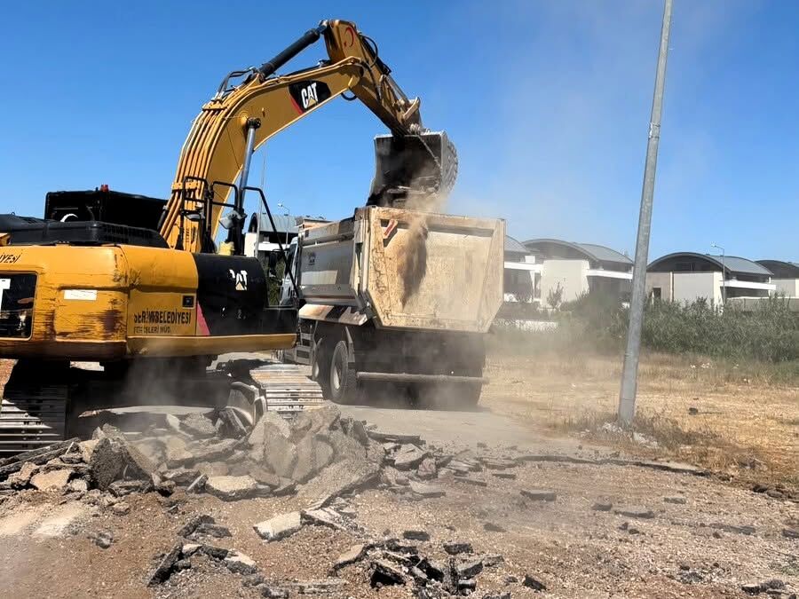 Mahallelerde Asfalt Seferberliği Tüm Hızıyla Sürüyor2