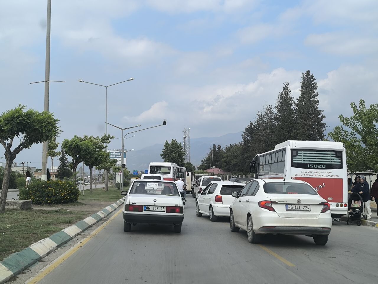 Mesai Bitti, Trafik Kilitlendi Osmaniye'de Çözüm Ne Olacak (3)