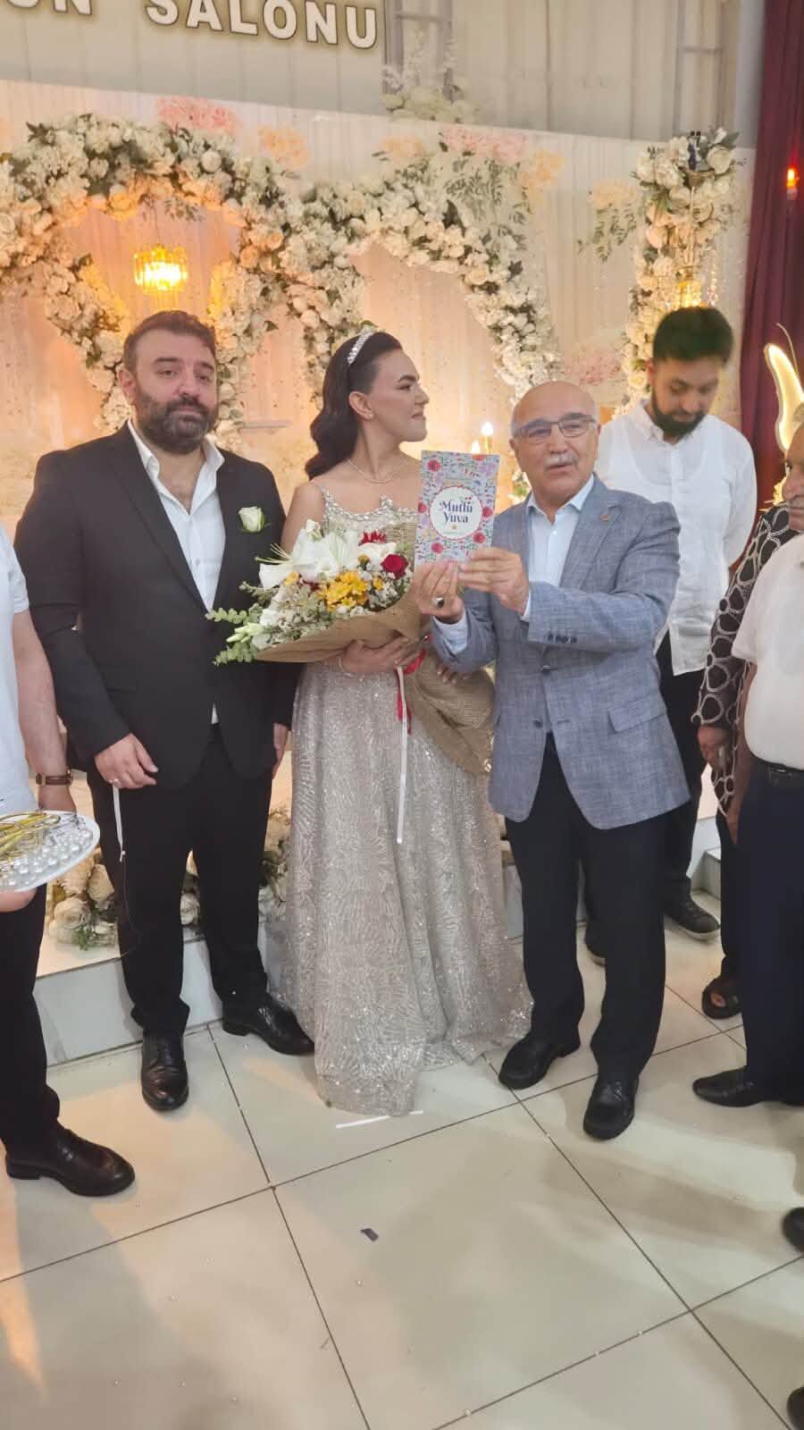 Mhp Osmaniye’den Şerli Ailesinin Nişanına Ziyaret2