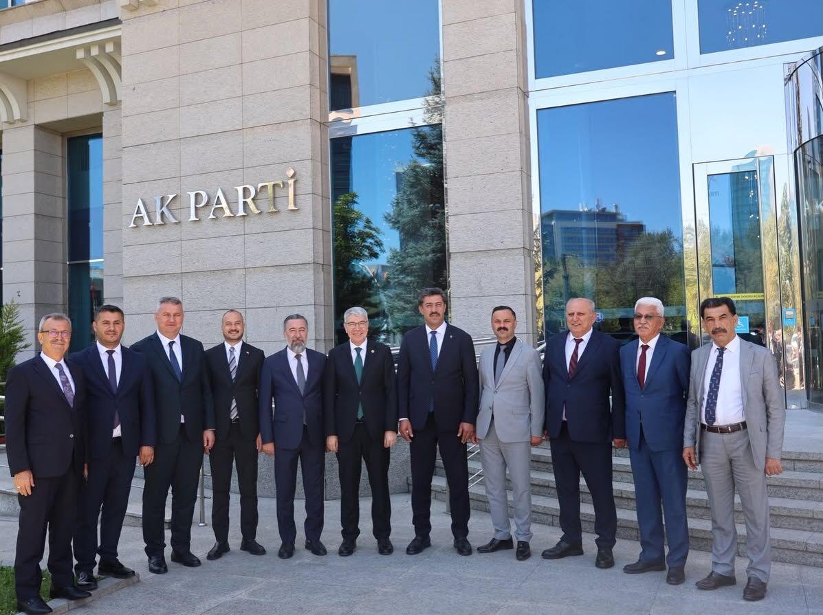 Milletvekili Seydi Gülsoy'u Başkan Yumrutepe Ziyaret Etti1