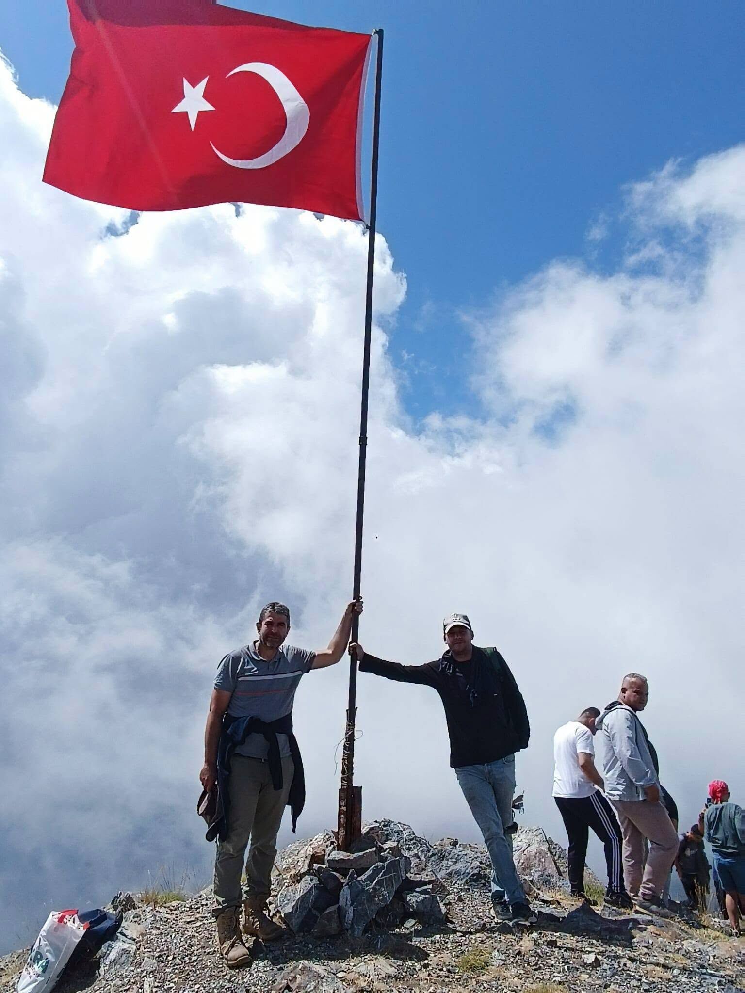 Osmaniye Küllü Köyü'nde Vatan Sevgisi Zirveye Taşındı (4)