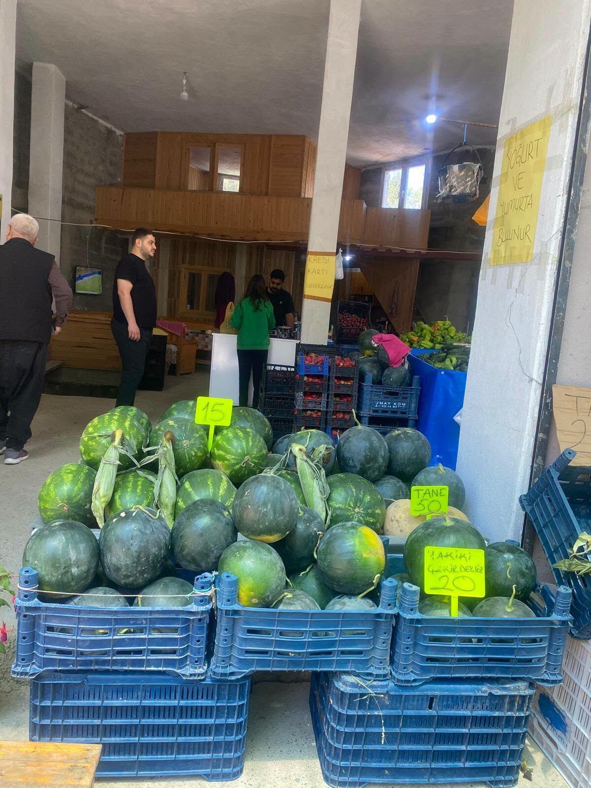 Osmaniye Zorkun’da Manav Ve Konfeksiyona Yoğun İlgi7