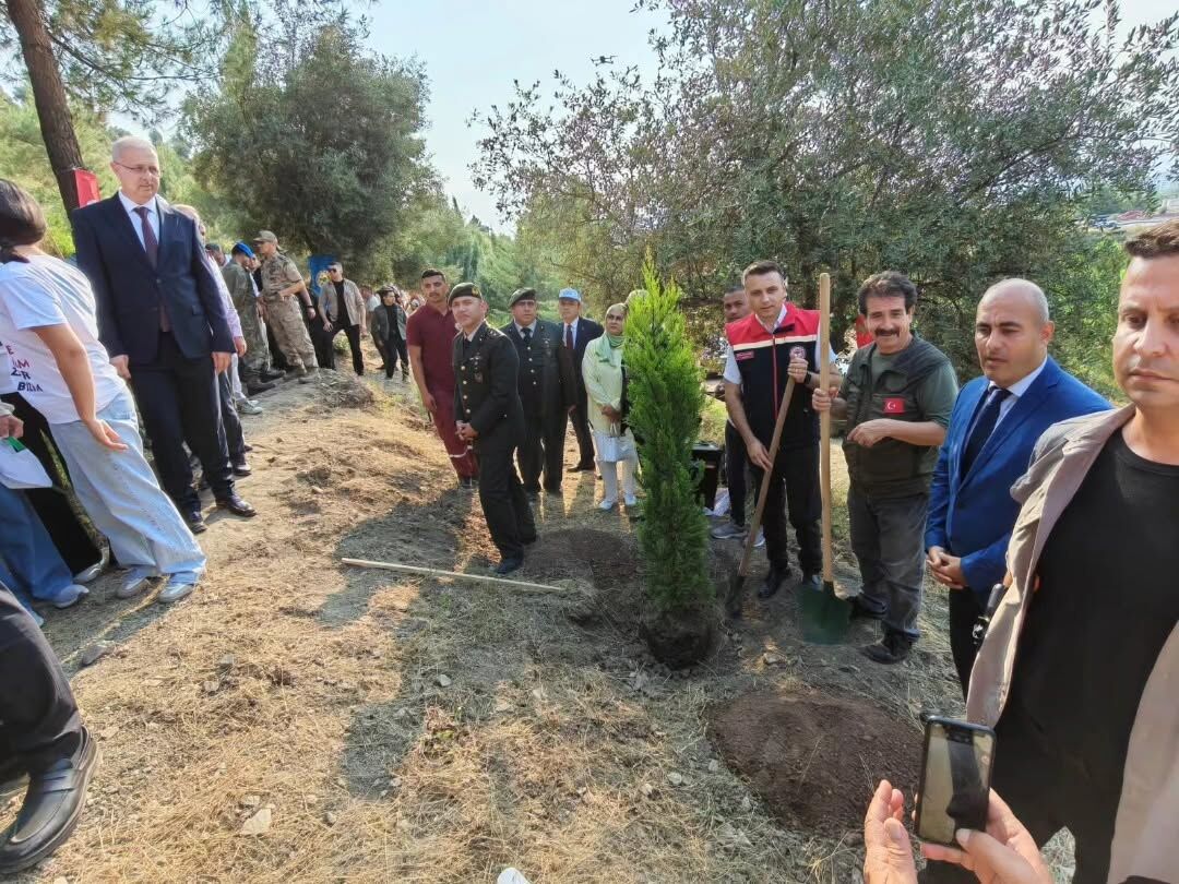 Osmaniye'de 15 Temmuz Anısına Şehitler İçin Fidan Dikildi (3)