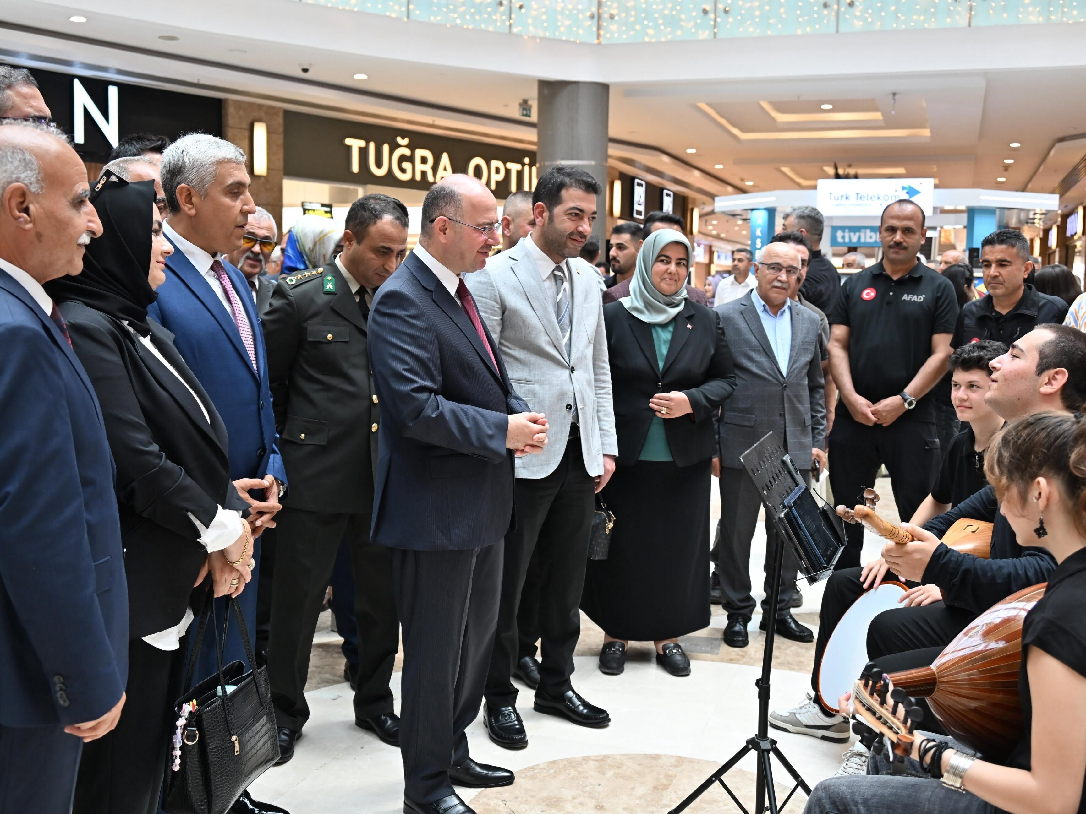 Osmaniye’de 15 Temmuz Resim Sergisi Ziyareti Gerçekleşti4