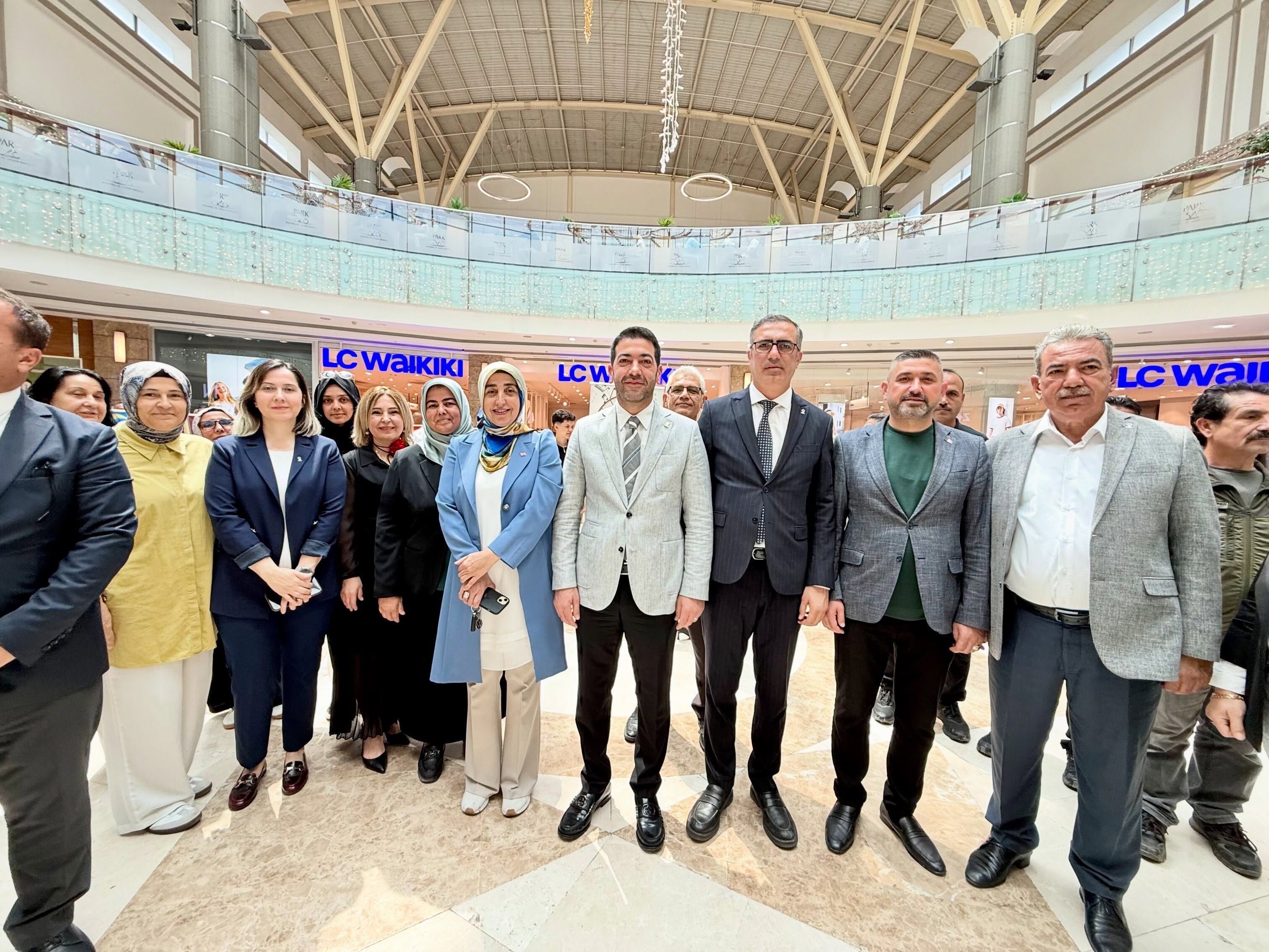 Osmaniye’de 15 Temmuz Resim Sergisi Ziyareti Gerçekleşti6