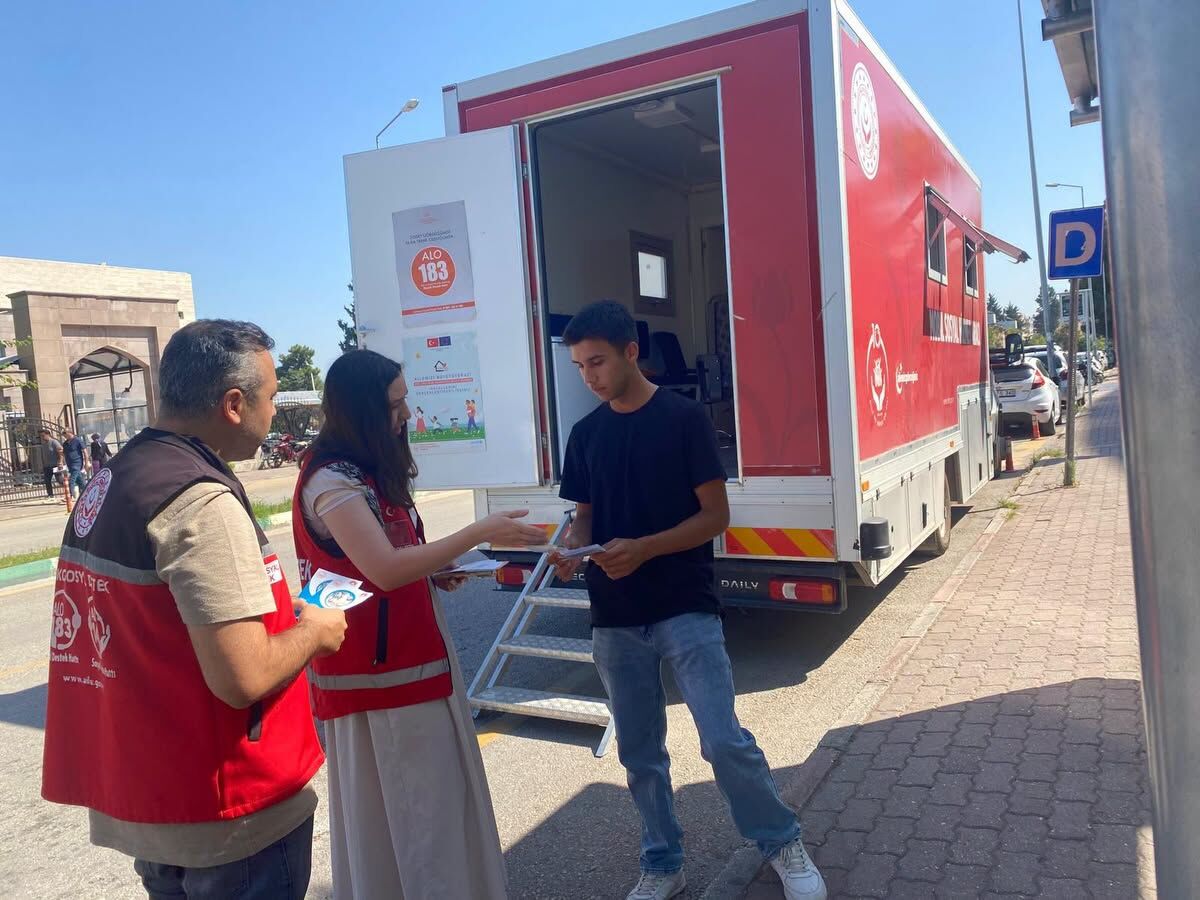 Osmaniye’de Mobil Sosyal Hizmet Aracı Vatandaşlarla Buluştu3