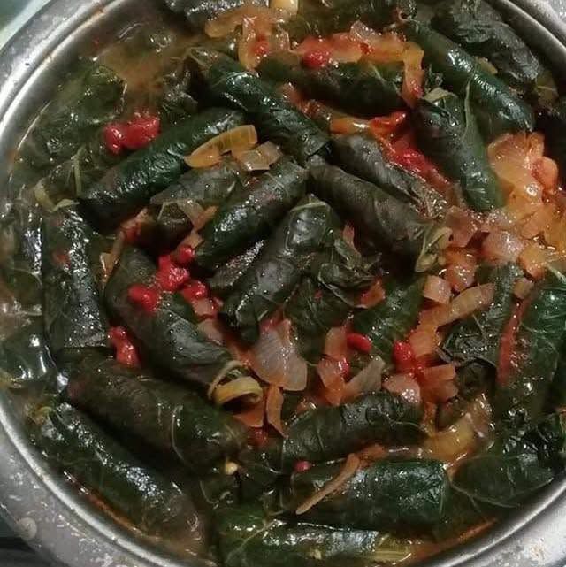 Osmaniye’de Sarma Çatal Ekmek Ve Su Sofraları Süslüyor