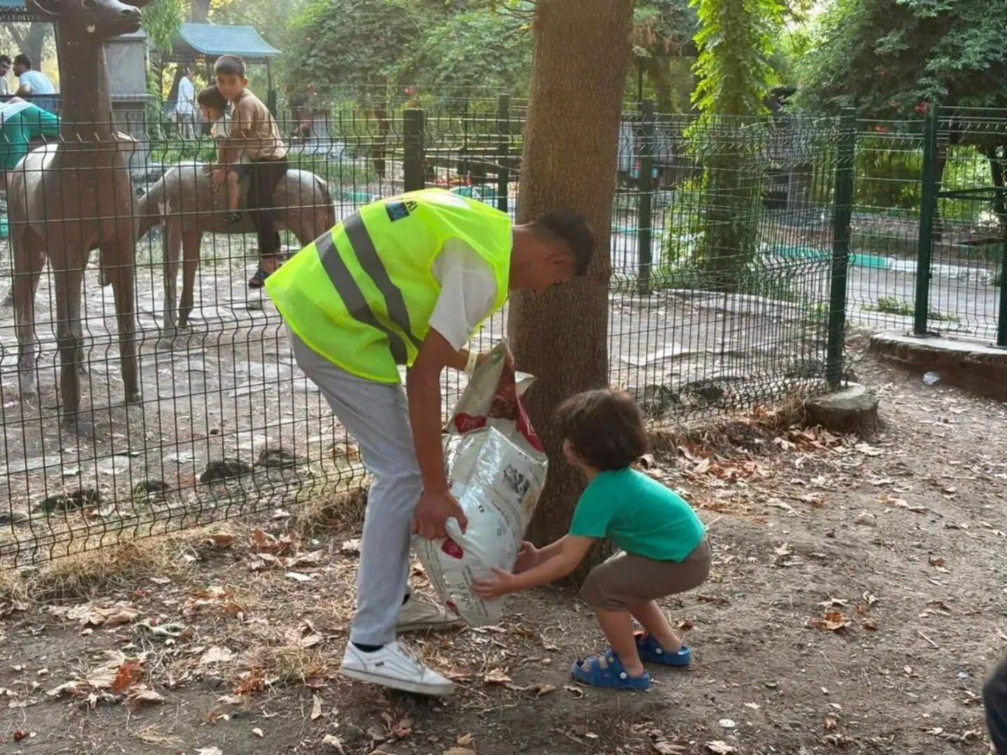 Osmaniyeli Gençlerden Doğadaki Canlara Anlamlı Destek