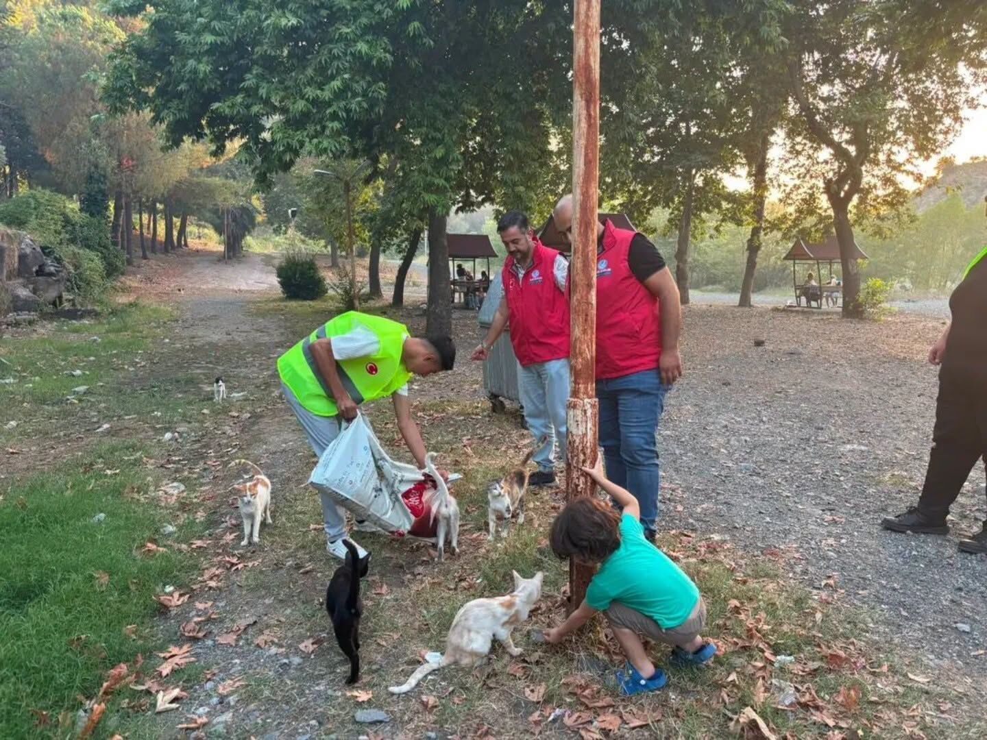 Osmaniyeli Gençlerden Doğadaki Canlara Anlamlı Destek3