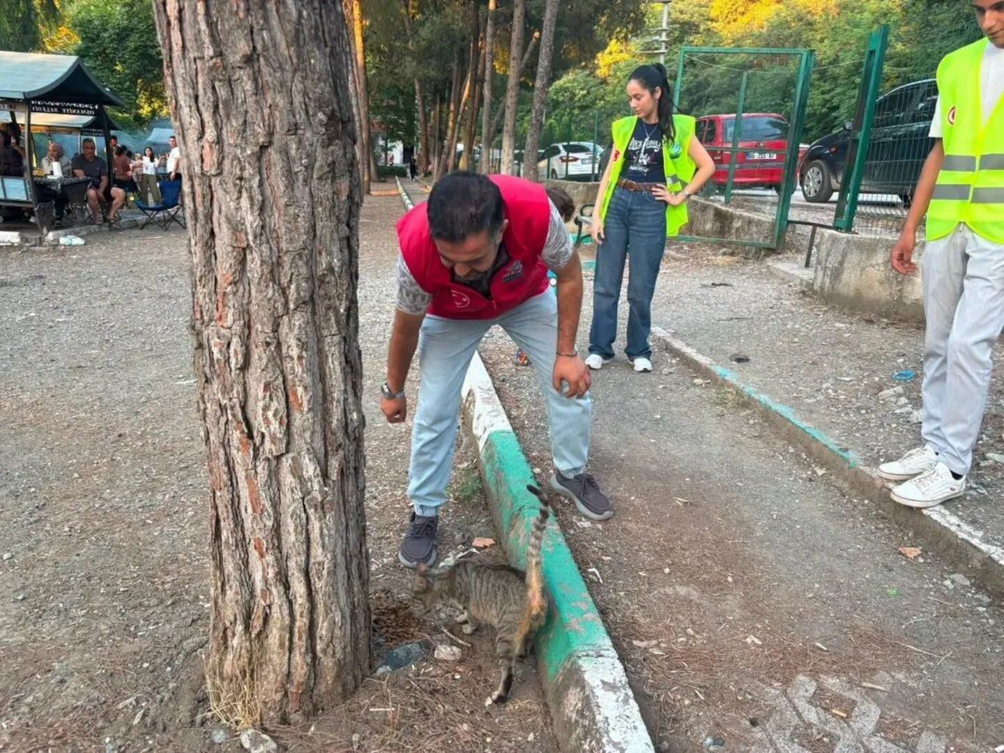 Osmaniyeli Gençlerden Doğadaki Canlara Anlamlı Destek4