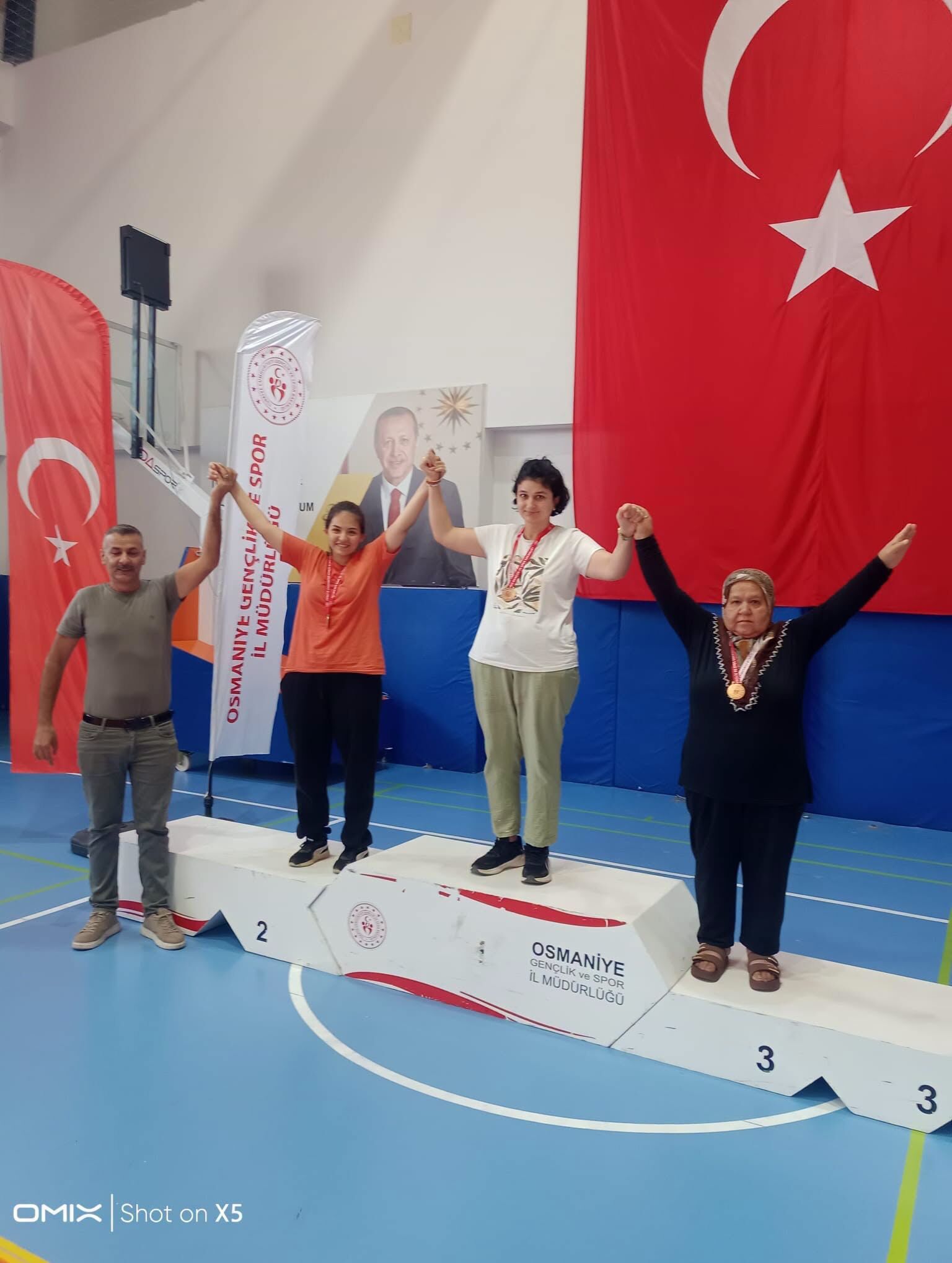 Özel Bireyler Bilek Güreşi Turnuvasında Yarıştı4