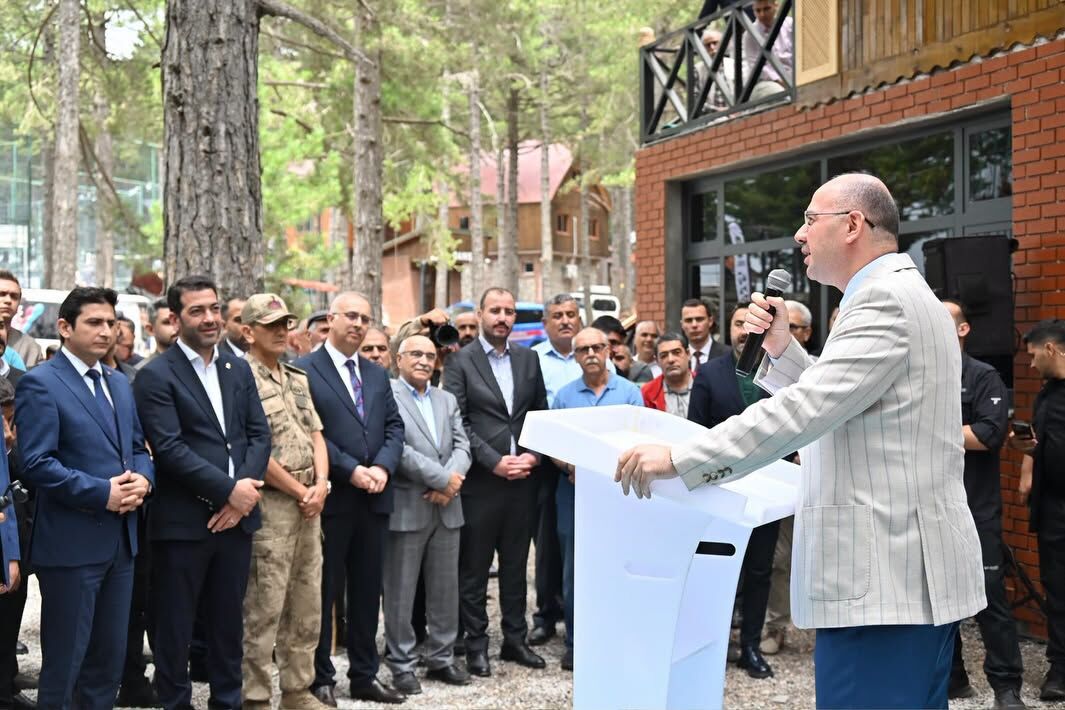 Şenli̇k Tepesi̇1