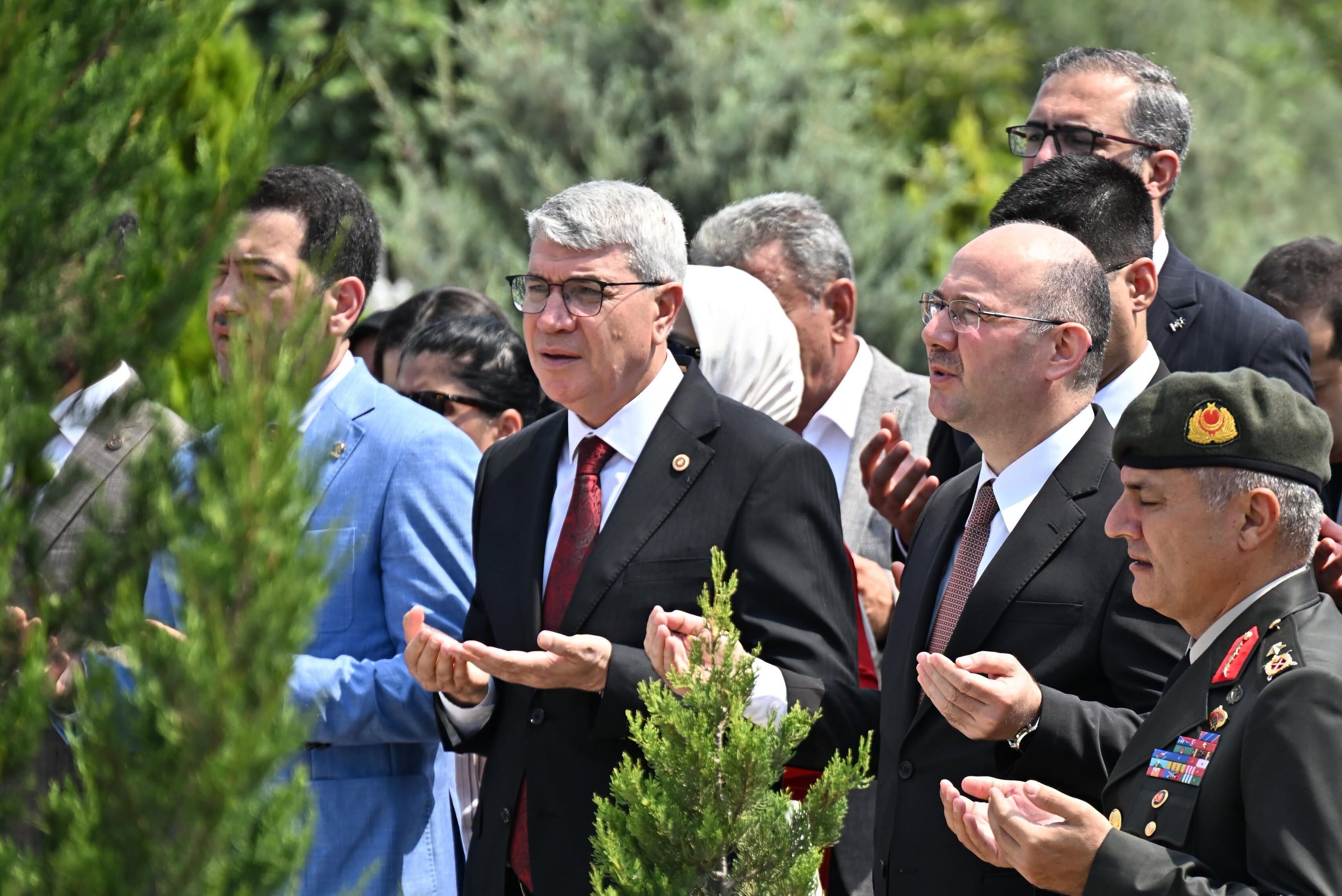 Seydi Gülsoy Osmaniye’de Şehitleri Dualarla Andı5