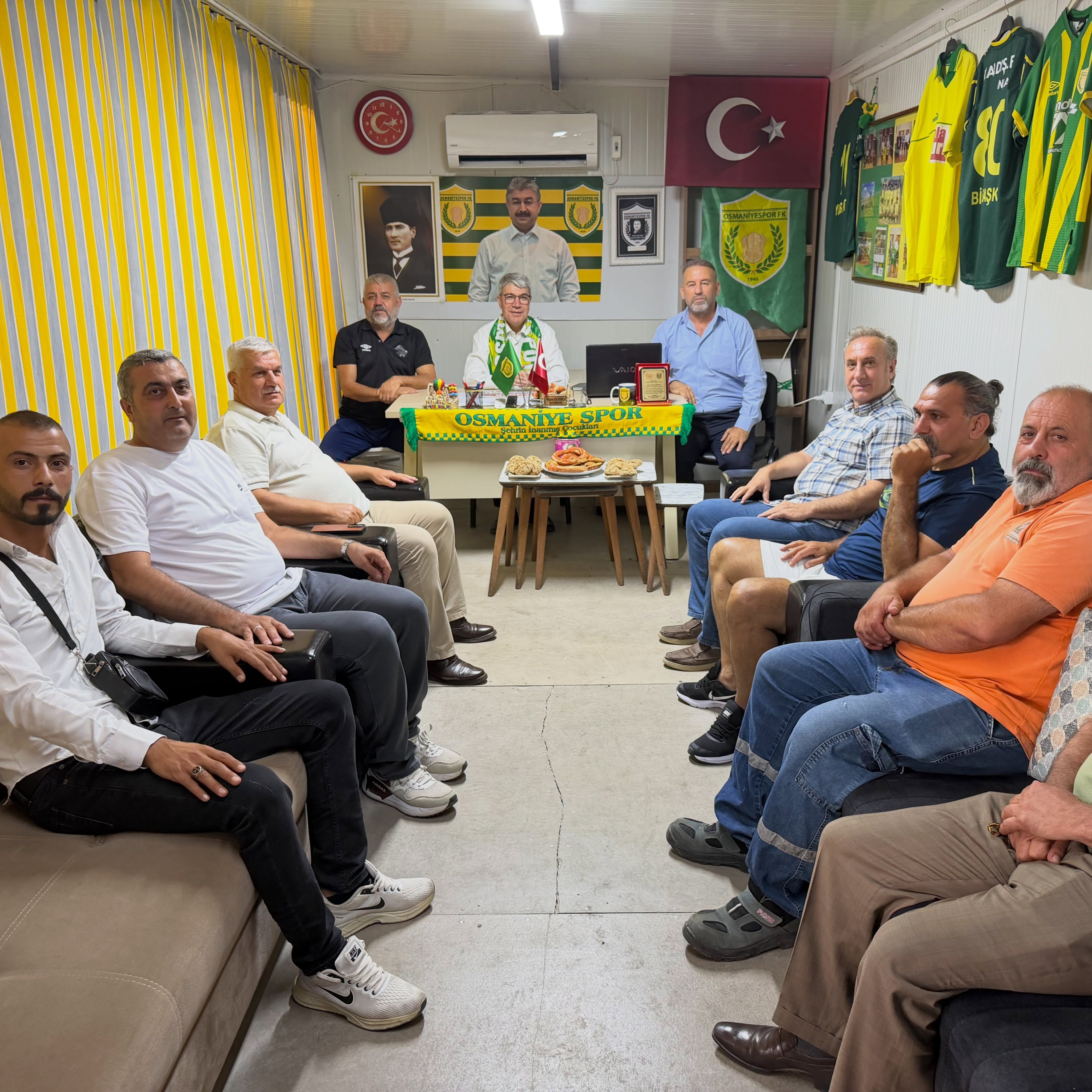 Seydi Gülsoydan Osmaniyespor Taraftarlarına Destek2