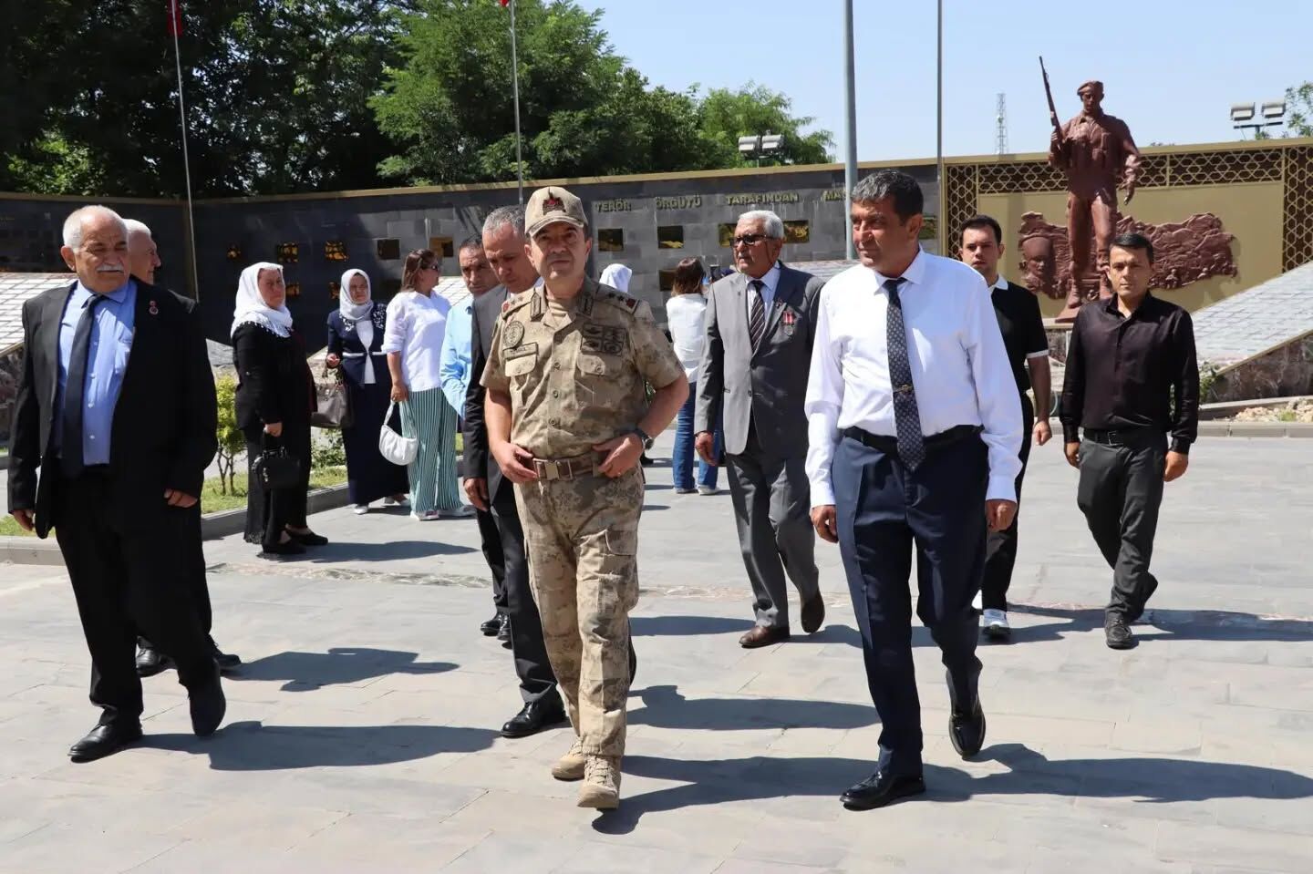 Tümgeneral Zafer Tombul, Osmaniyeli Gazileri Ağırladı (7)