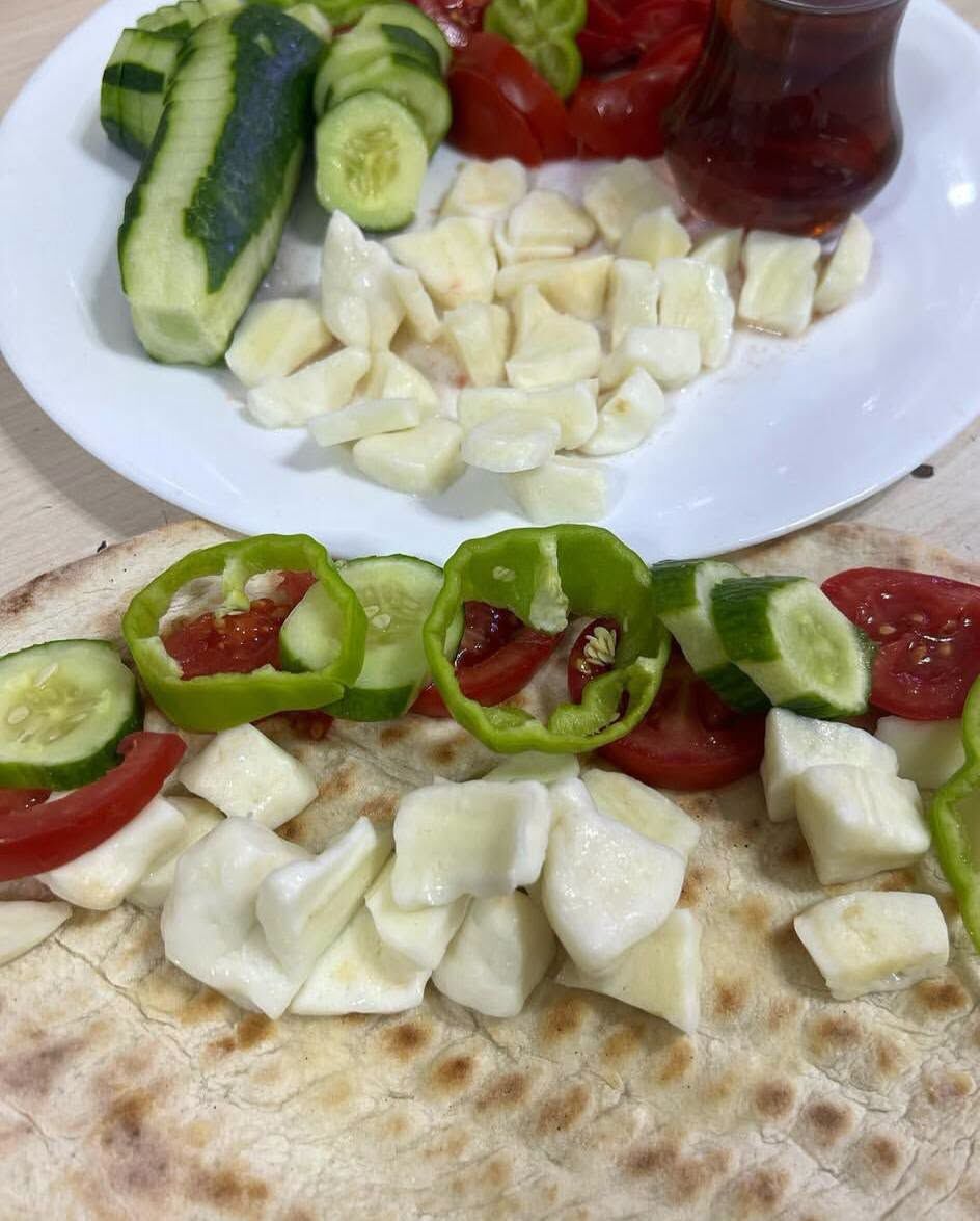 Tutan Teneke Peynir Geleneği2