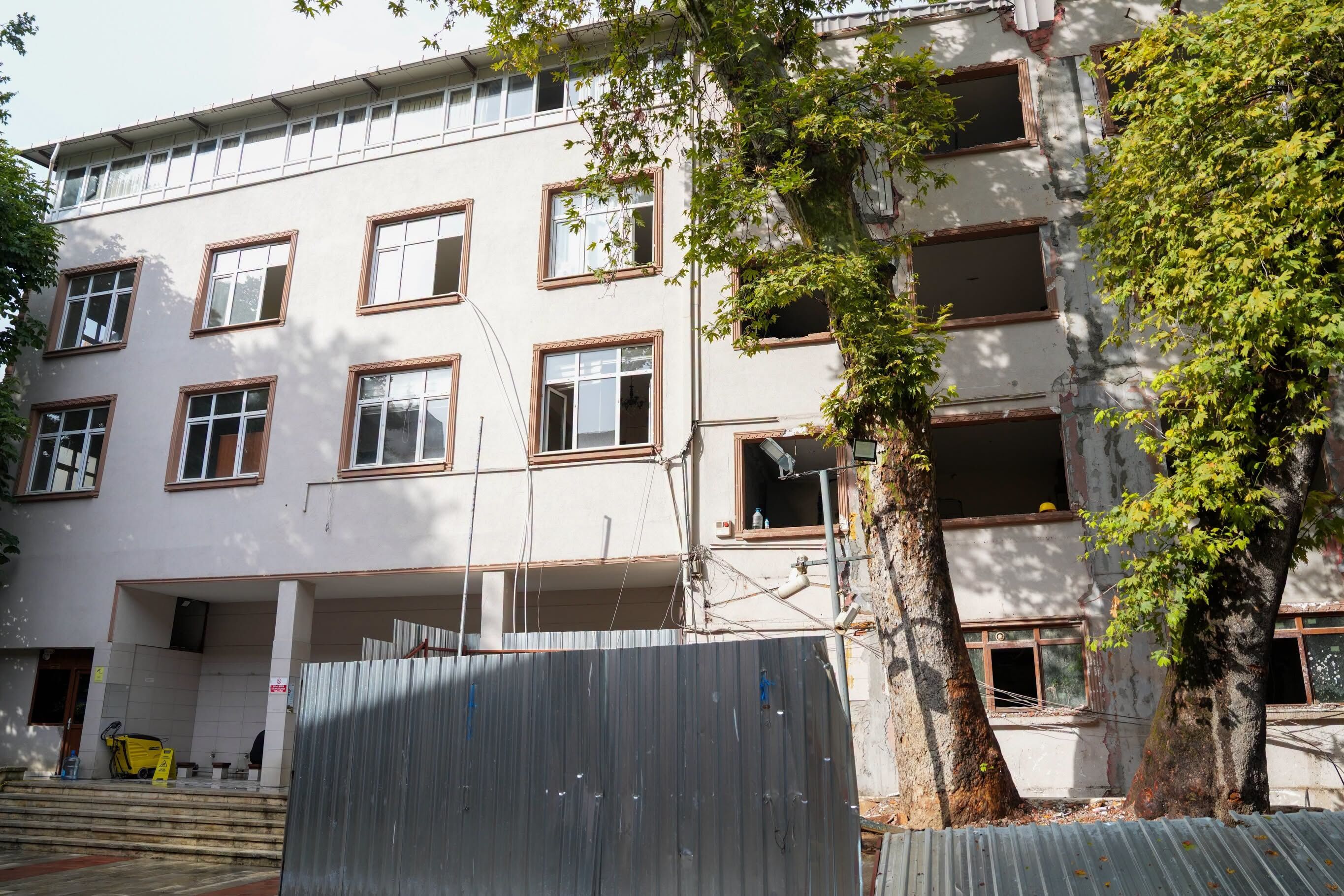 Vali Davut Gül Arap Camii Kur’an Kursunu İnceledi4