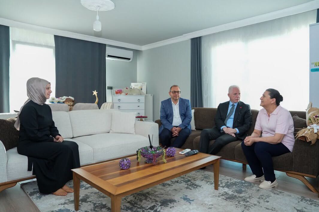 Vali Davut Gül’den Esenyurt’ta Ailelere Ziyaret4