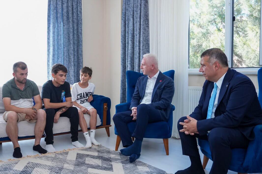 Vali Davut Gül’den Tuzla’da Aile Ziyaretleri2
