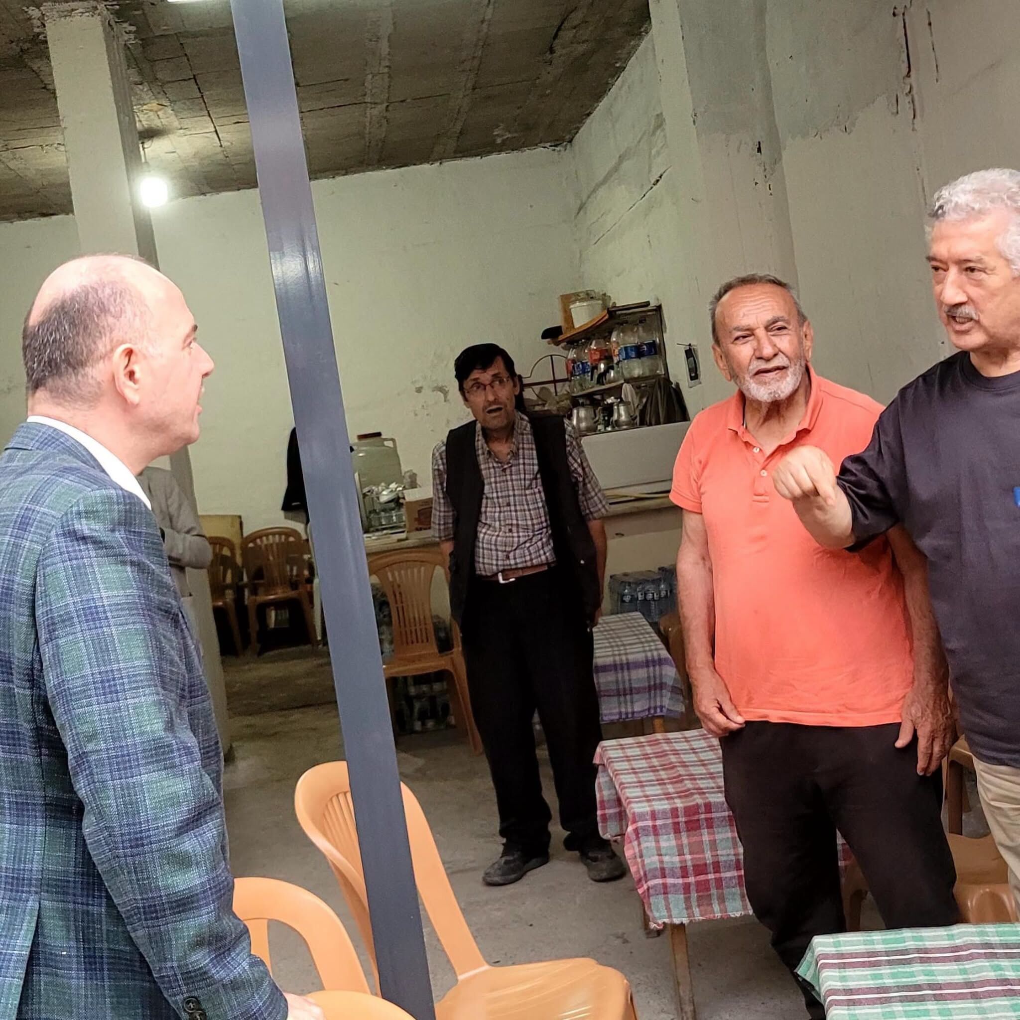 Vali Serdengeçti Zorkun Çarşısında Esnafla Buluştu (8)