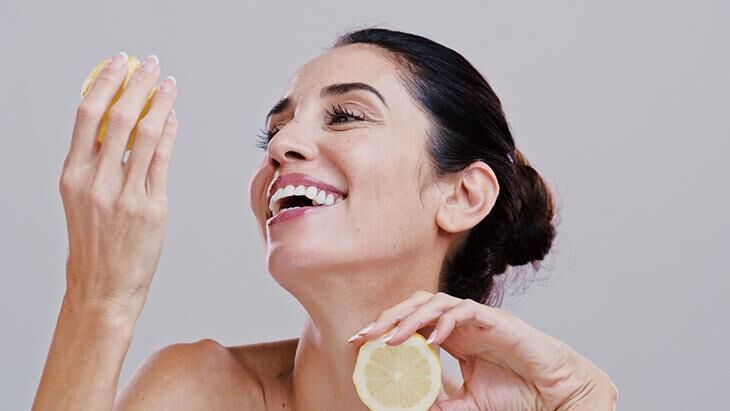 Retinol kullanımında bezelye kadar ürün yeterli