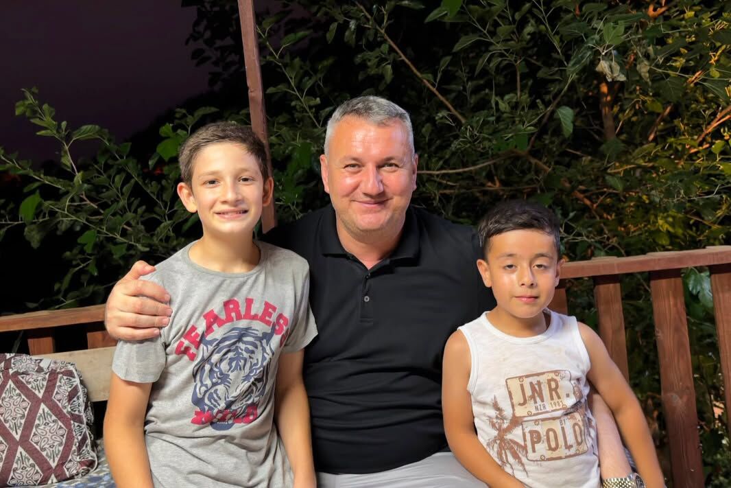 Başkan Mustafa İba Murat Topuksuz’u Evinde Ziyaret Etti-1