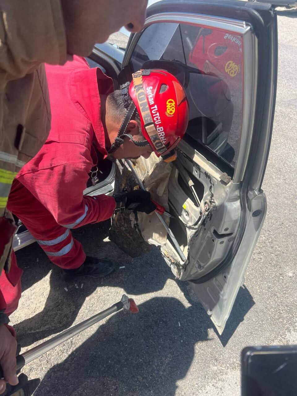 HBB İtfaiyesi Antakya ve Arsuz'da Yılanları Kurtardı