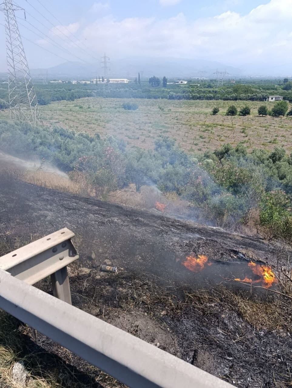 HBB İtfaiyesi 5 İlçedeki Yangınlara Müdahale Etti-2
