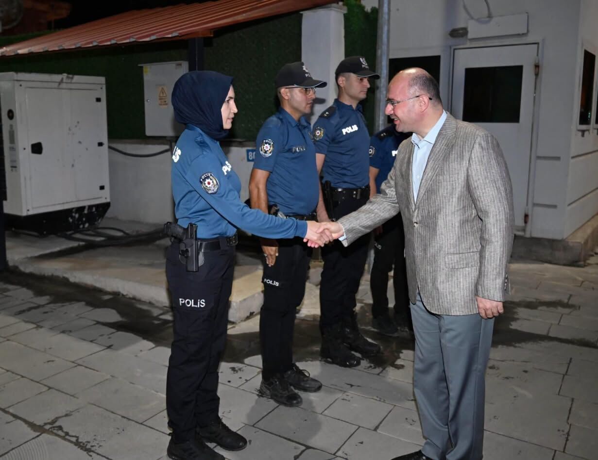 Osmaniye Valisi Mehmet Fatih Serdengeçti Polis Merkezinde-1