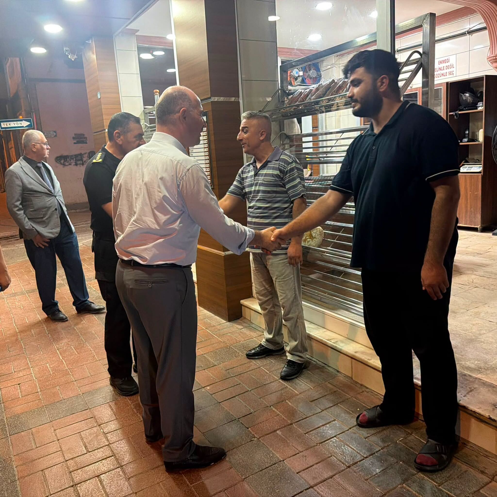 Osmaniye Valisi Mehmet Fatih Serdengeçti Esnafla Buluştu-3