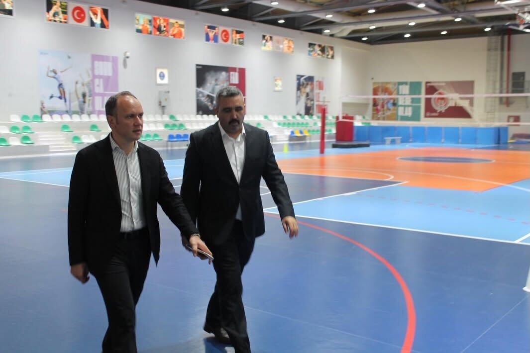 Erzin Kaymakamı Yunus Emre Akpınar’dan Spor Ziyareti-1