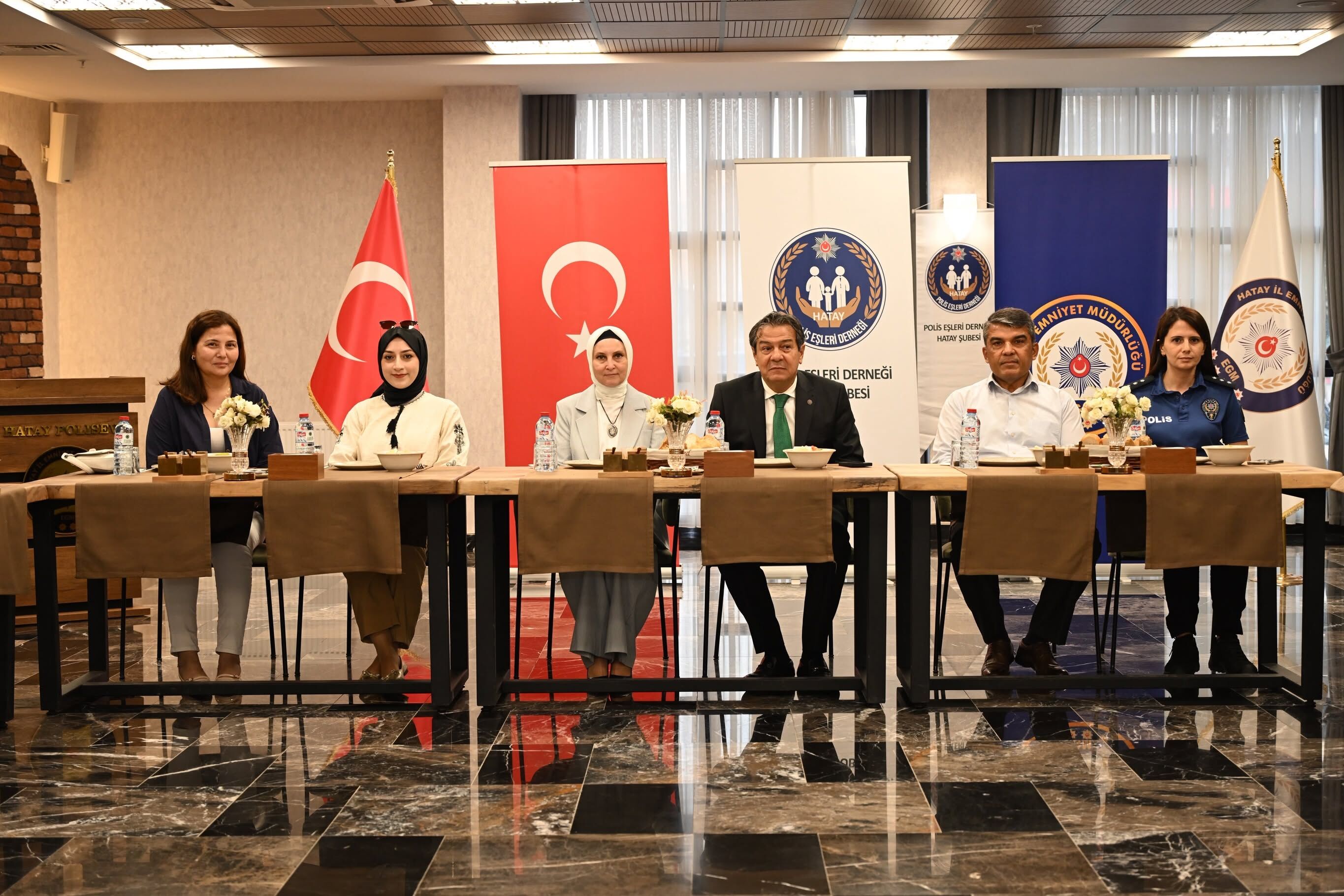 Hatay Emniyet Müdürü Rüştü Yılmaz Emekli Personele Veda Etti3