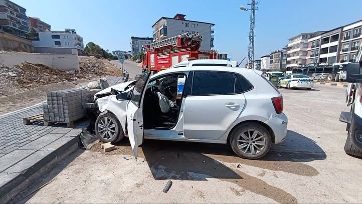 Kırıkhan’da Trafik Kazası 2 Yaralı-1