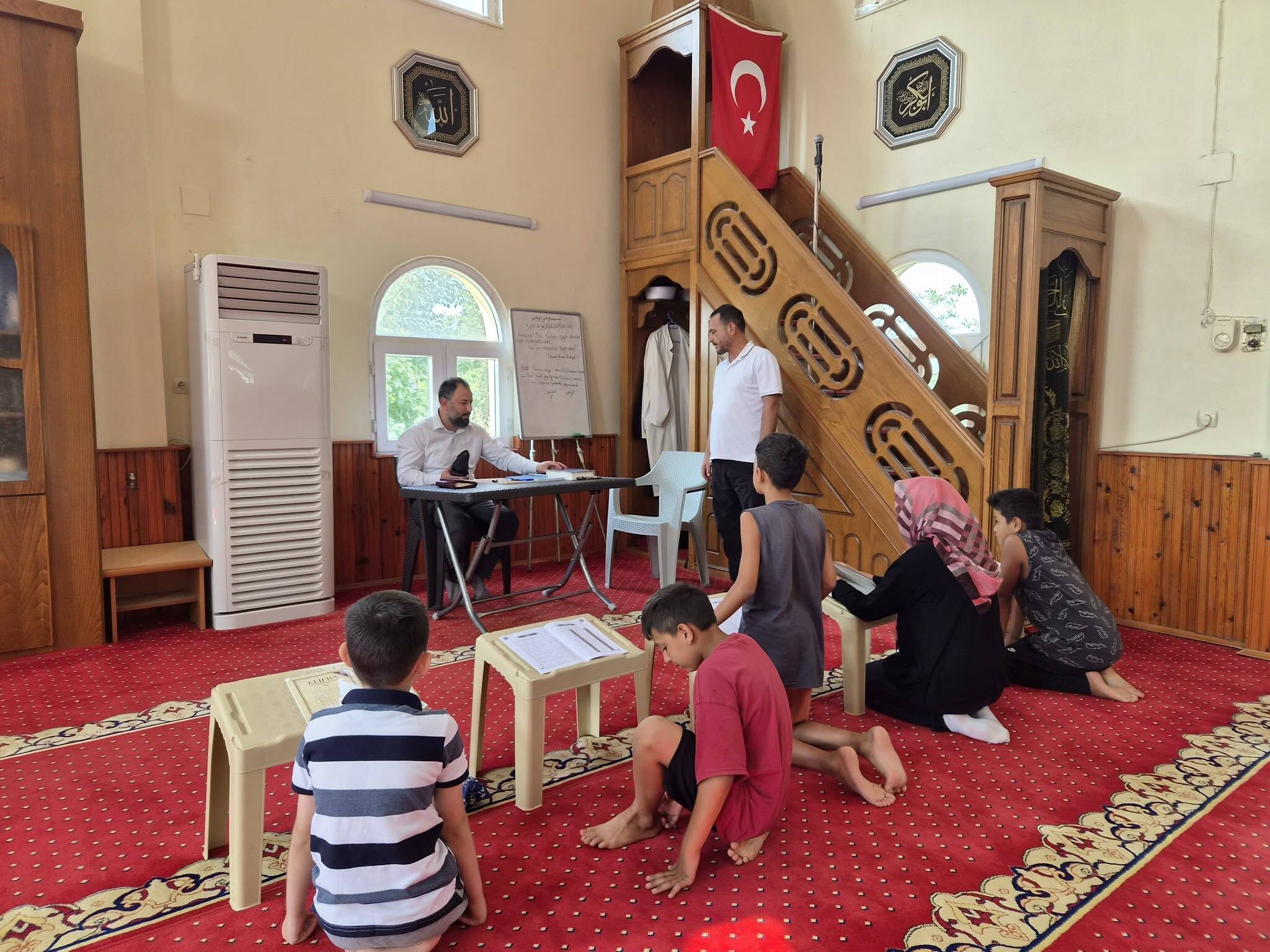 Bahçe İlçe Müftüsü Osman Düger Kursları İnceledi