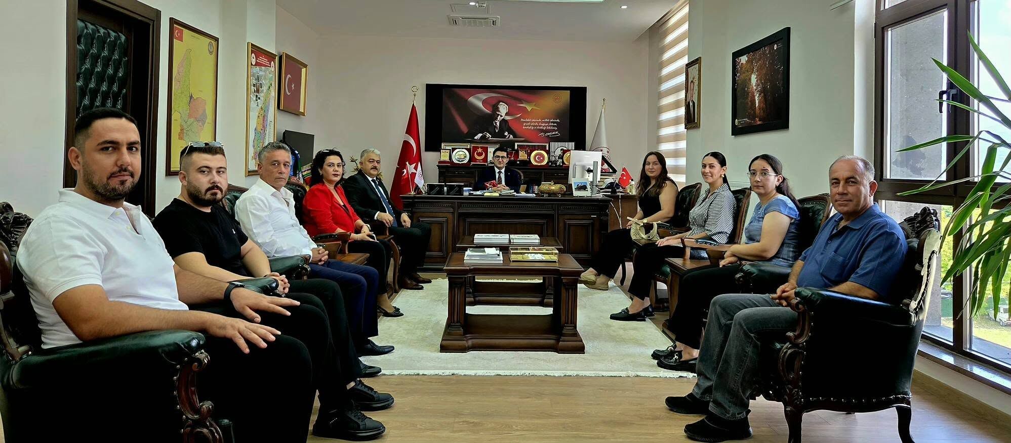 MHP Sumbas İlçe Başkanı Kastal’dan Kaymakam Kara’ya ziyaret-1