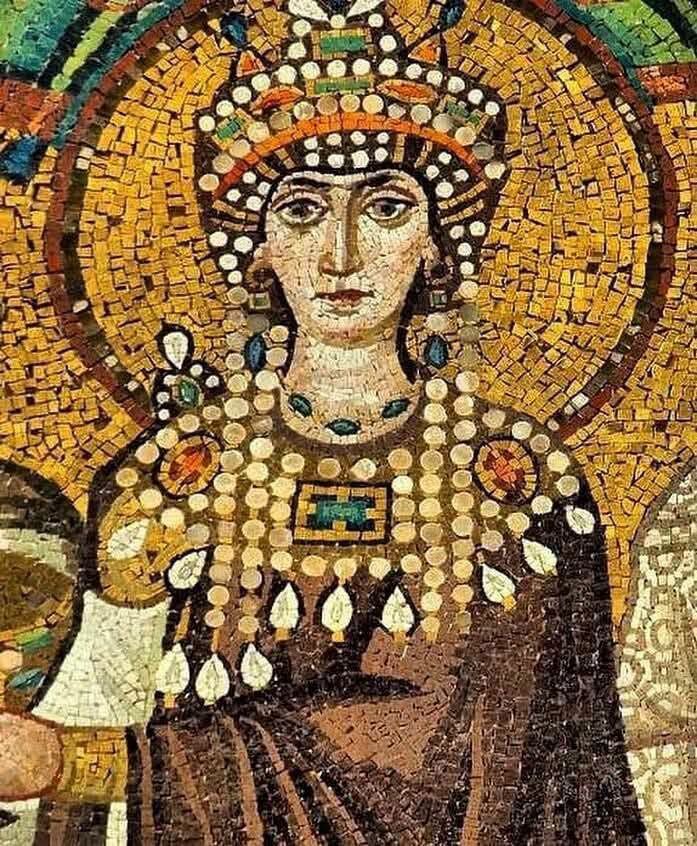 İmparatoriçe Theodora'nın Güçlü ve Tartışmalı Hikayesi