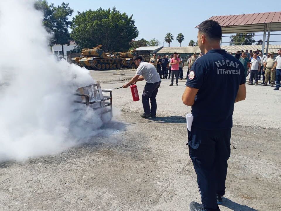 İskenderun’da Mehmetçiklere Yangın Eğitimi Verildi-1