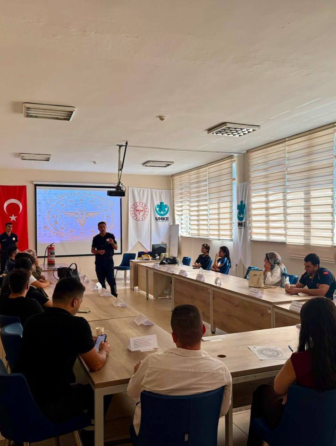 Antakya’da ambulans personeline yangın eğitimi