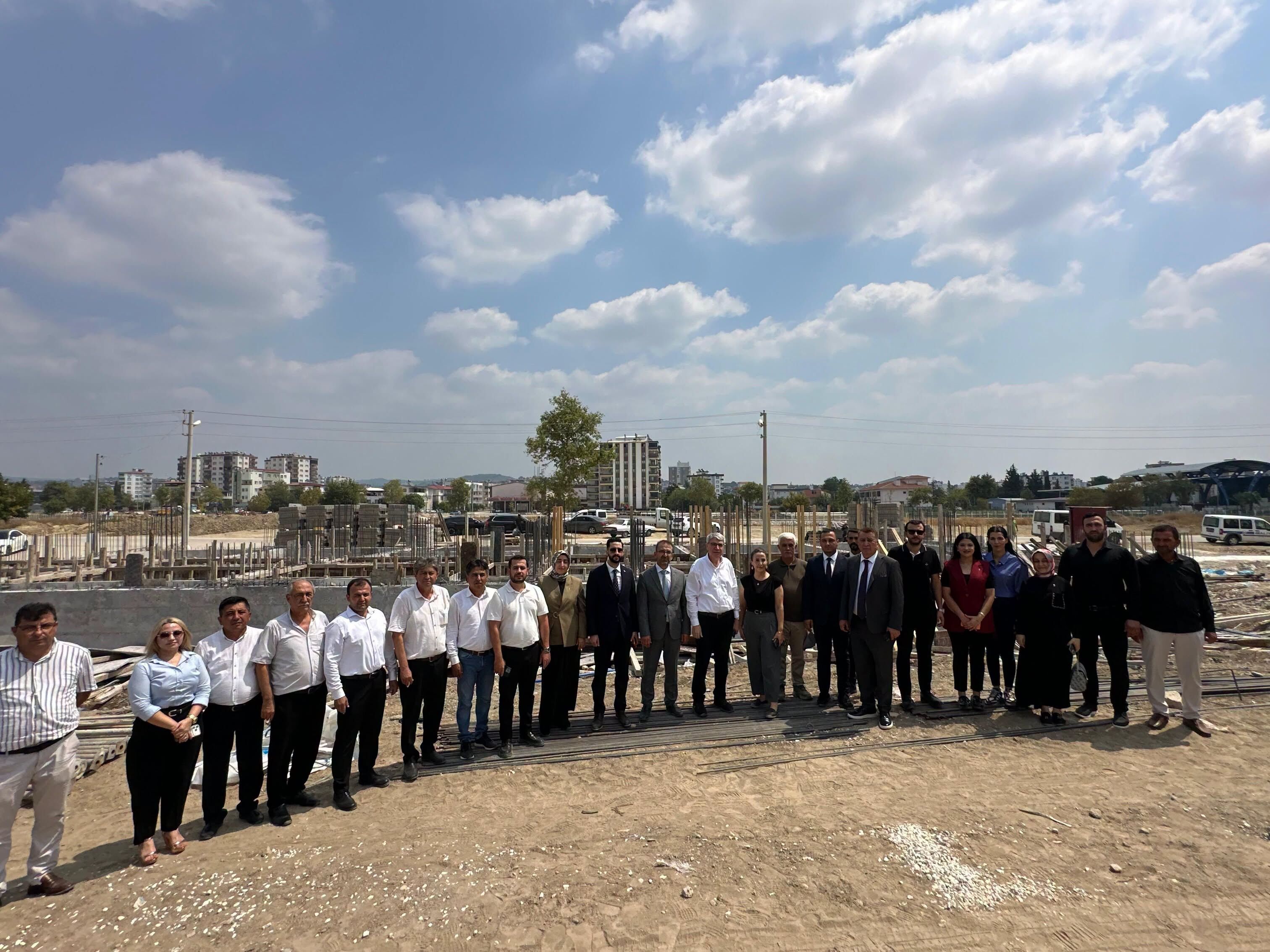 Seydi Gülsoy Kadirli Vergi Dairesi İnşaatını İnceledi