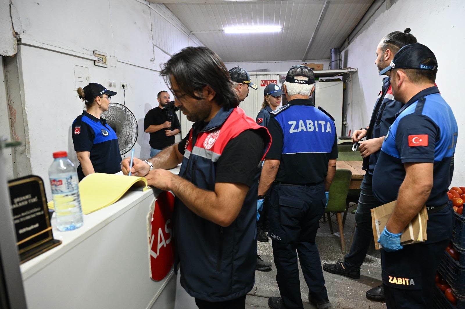 Kadirli’de Zabıta ve Tarım Ekiplerinden Gece Denetimi