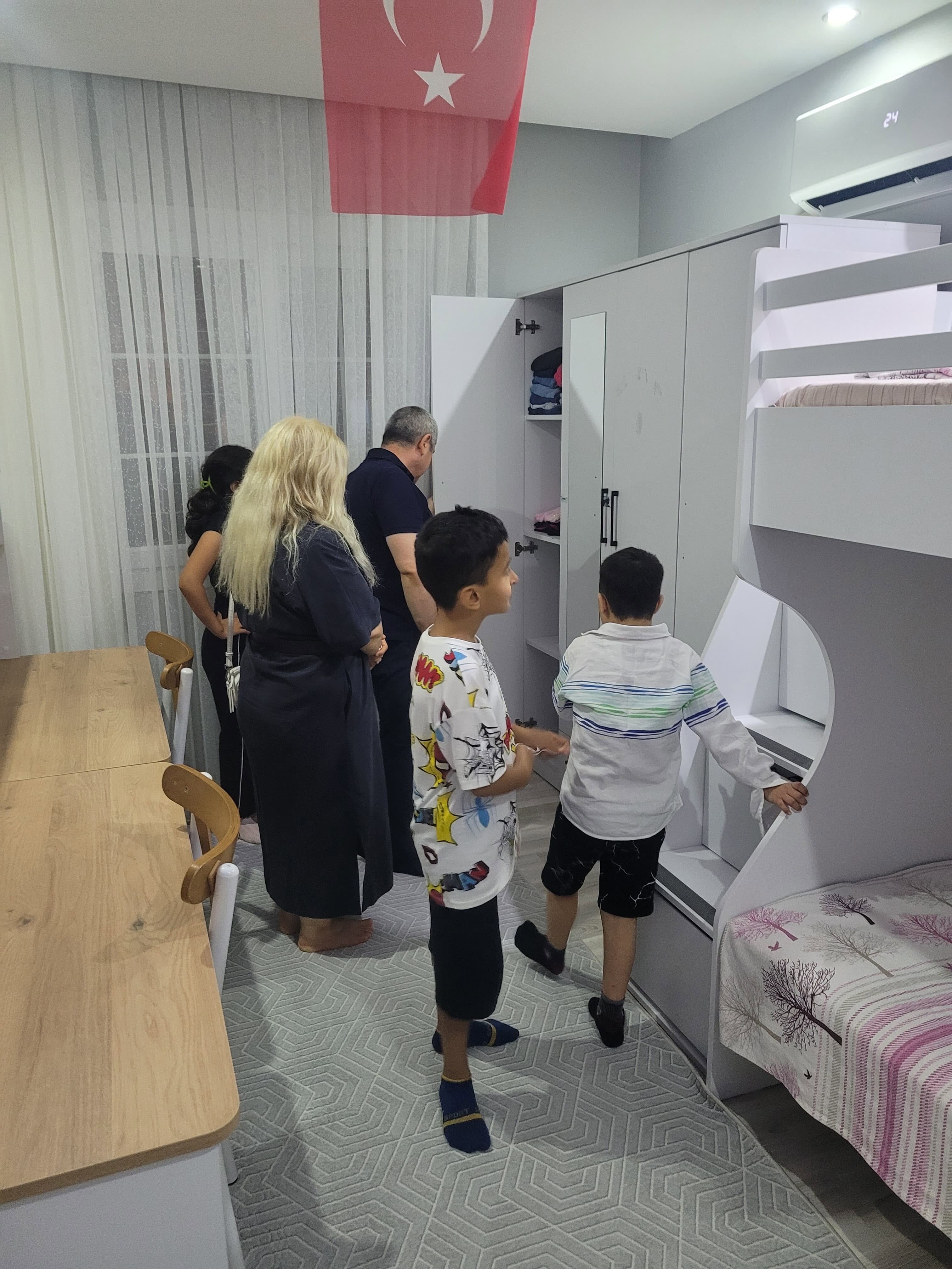 İl Müdürü Naci Yılmaz’dan Çocuklara Kandil Ziyareti