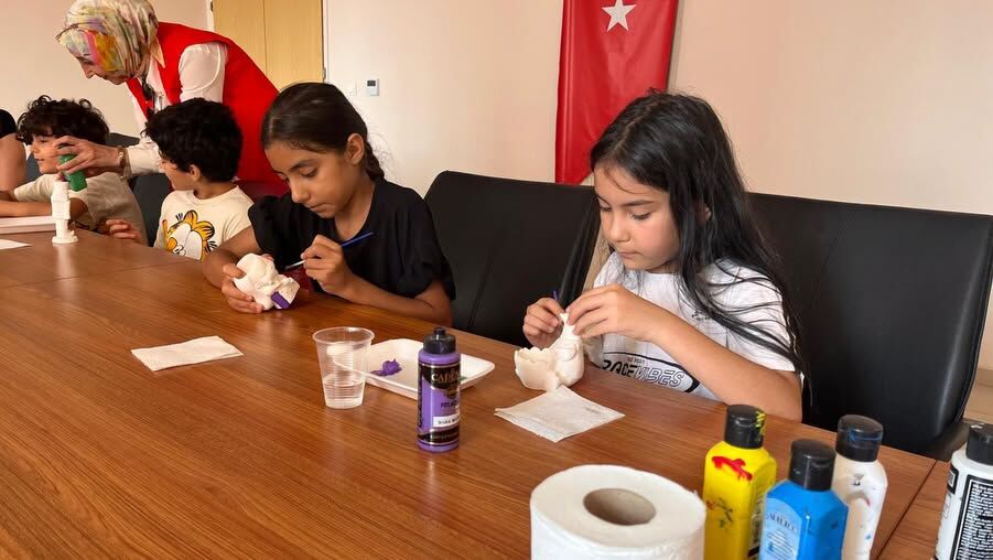 Osmaniye’de Çocuklar Taş Boyama Etkinliğinde Buluştu